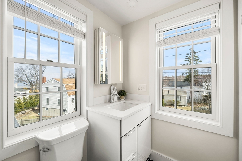 8 Hale Street # 3