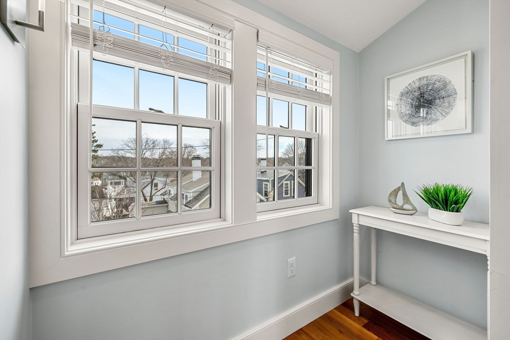 8 Hale Street # 3