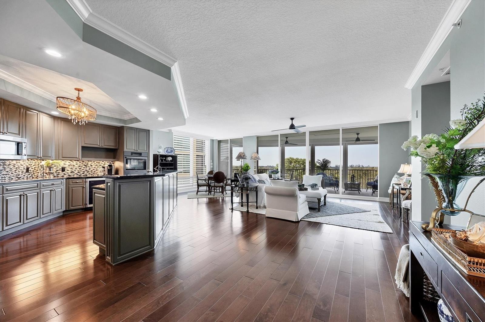 401 N POINT RD #504