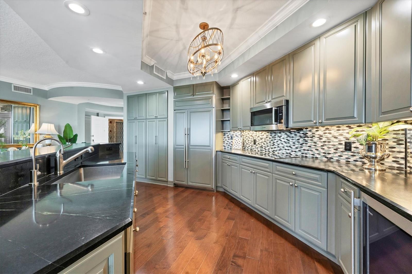 401 N POINT RD #504