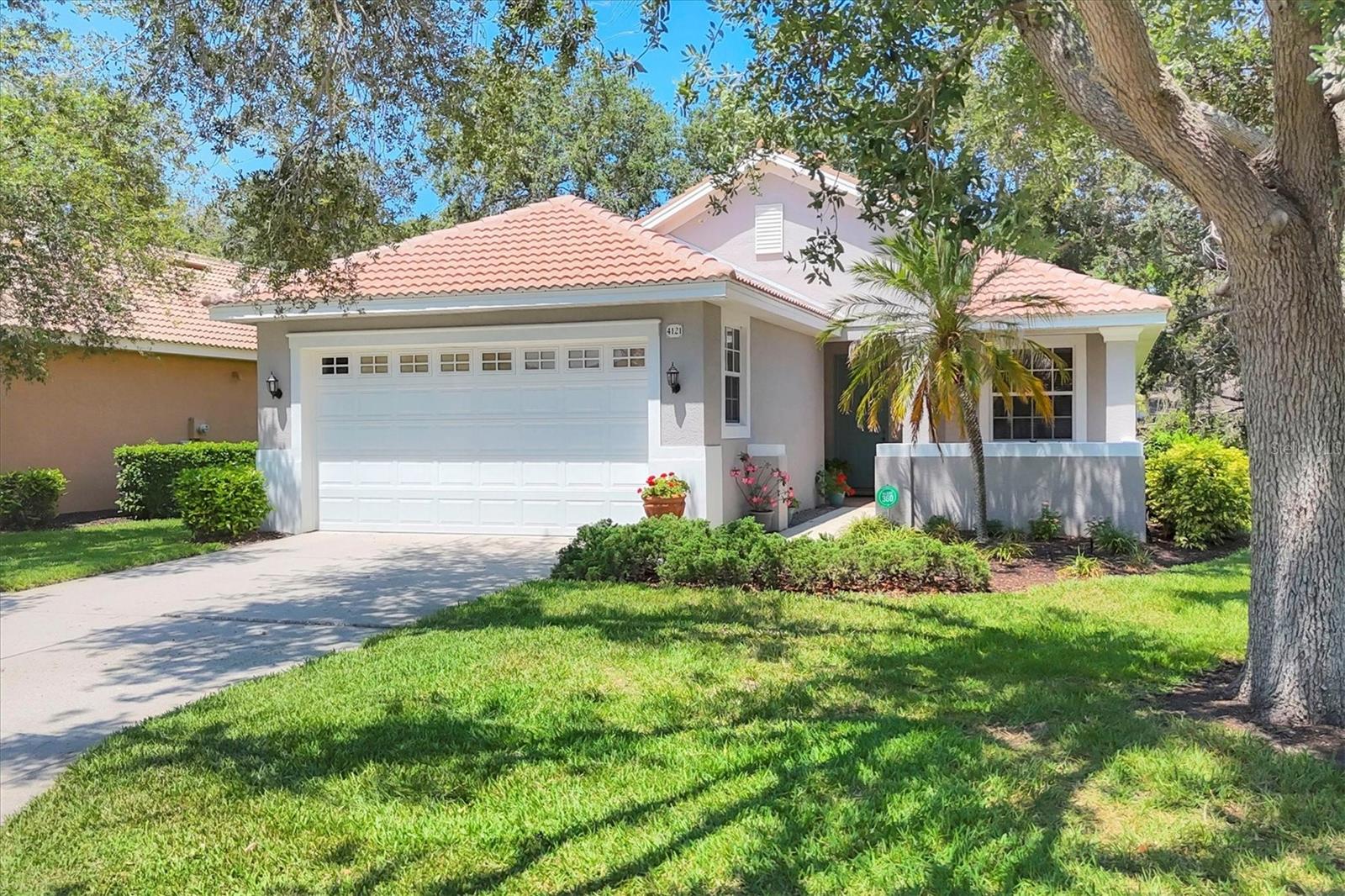 4121 REFLECTIONS PKWY