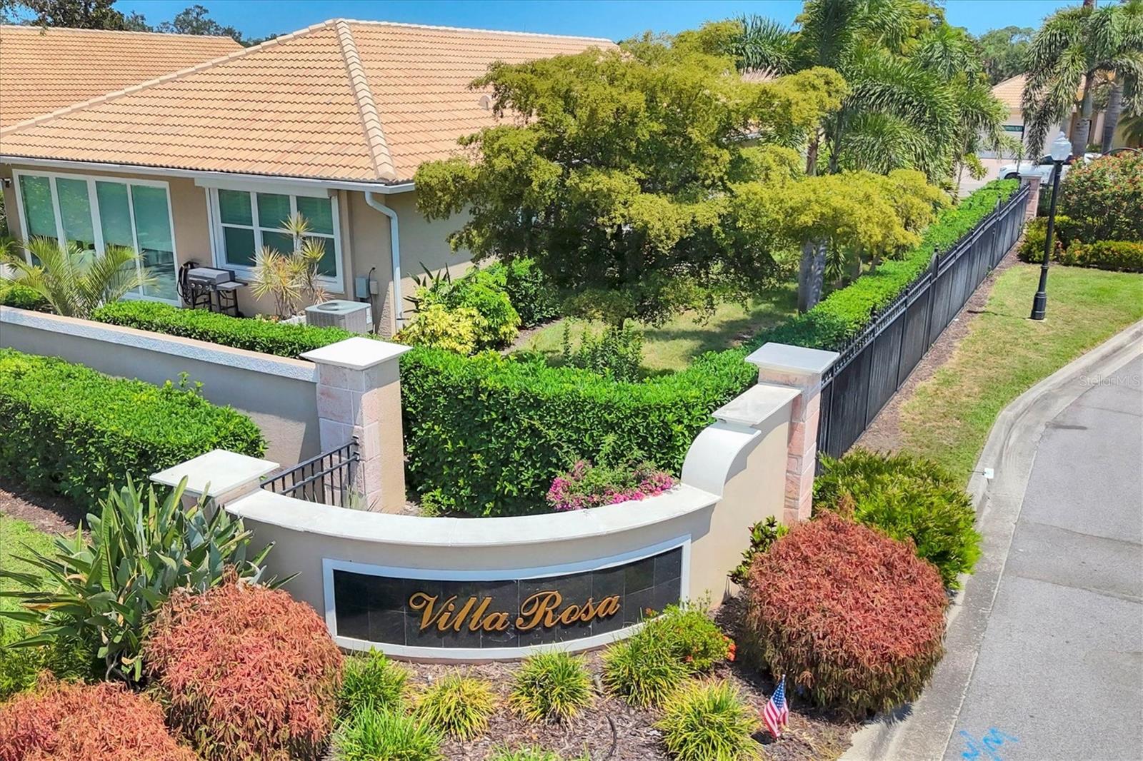 4121 REFLECTIONS PKWY