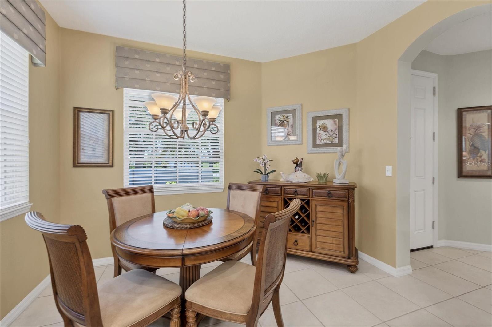 4121 REFLECTIONS PKWY