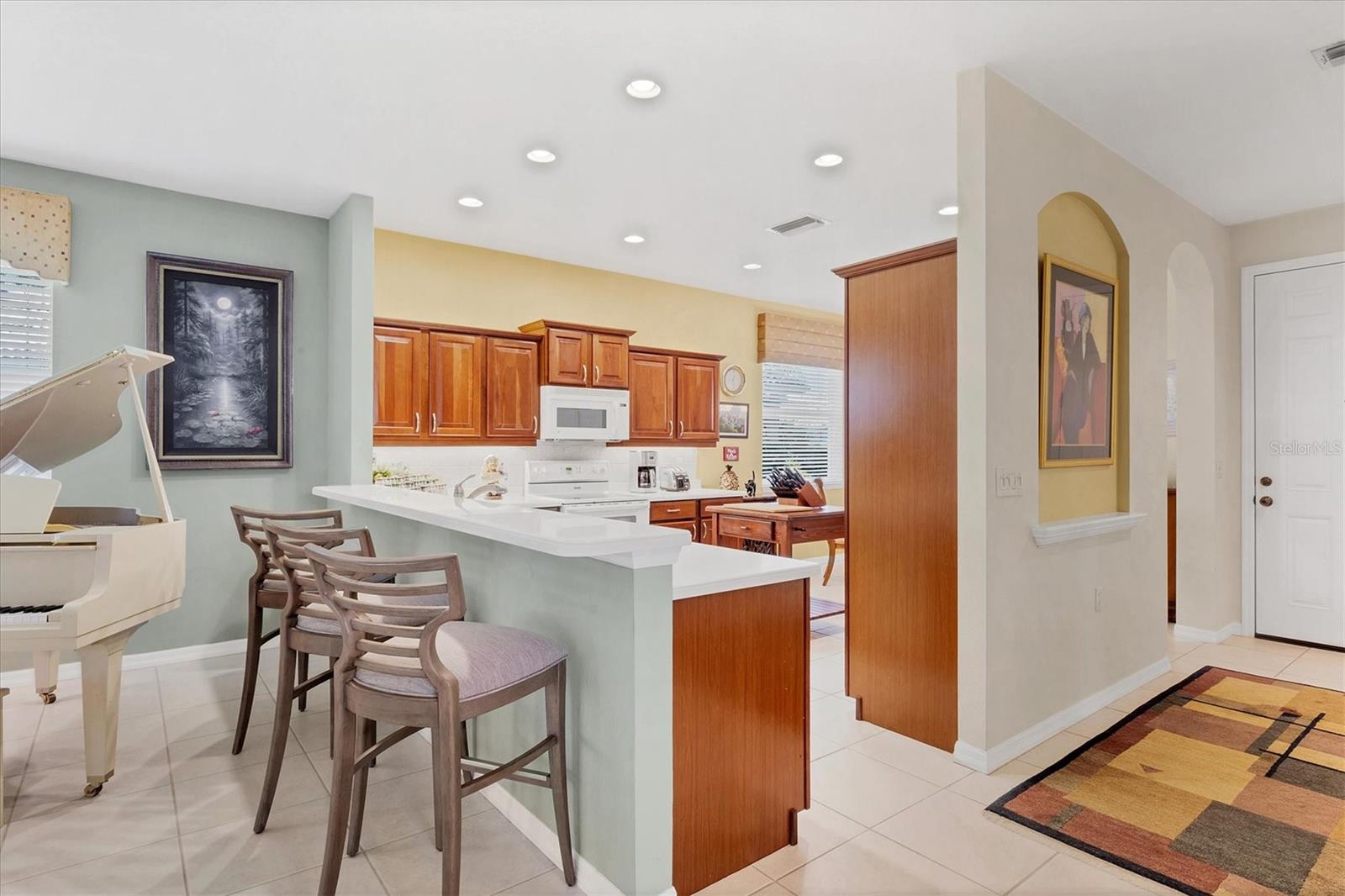 4121 REFLECTIONS PKWY