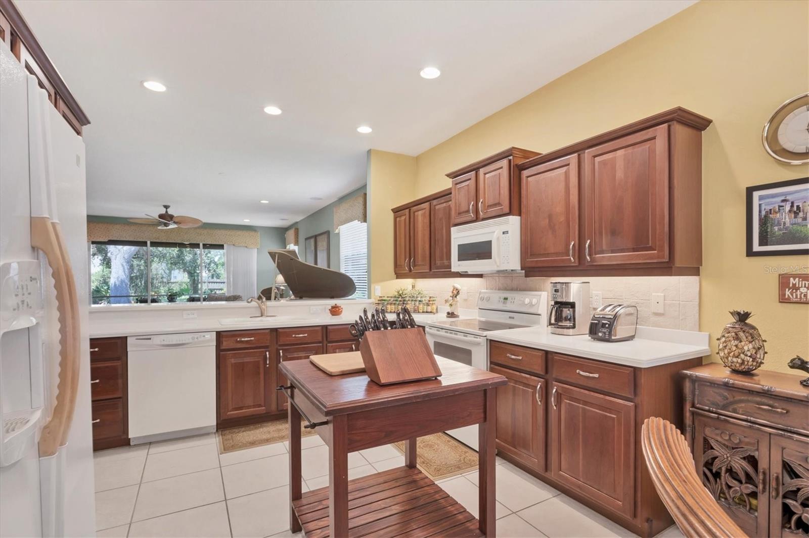 4121 REFLECTIONS PKWY