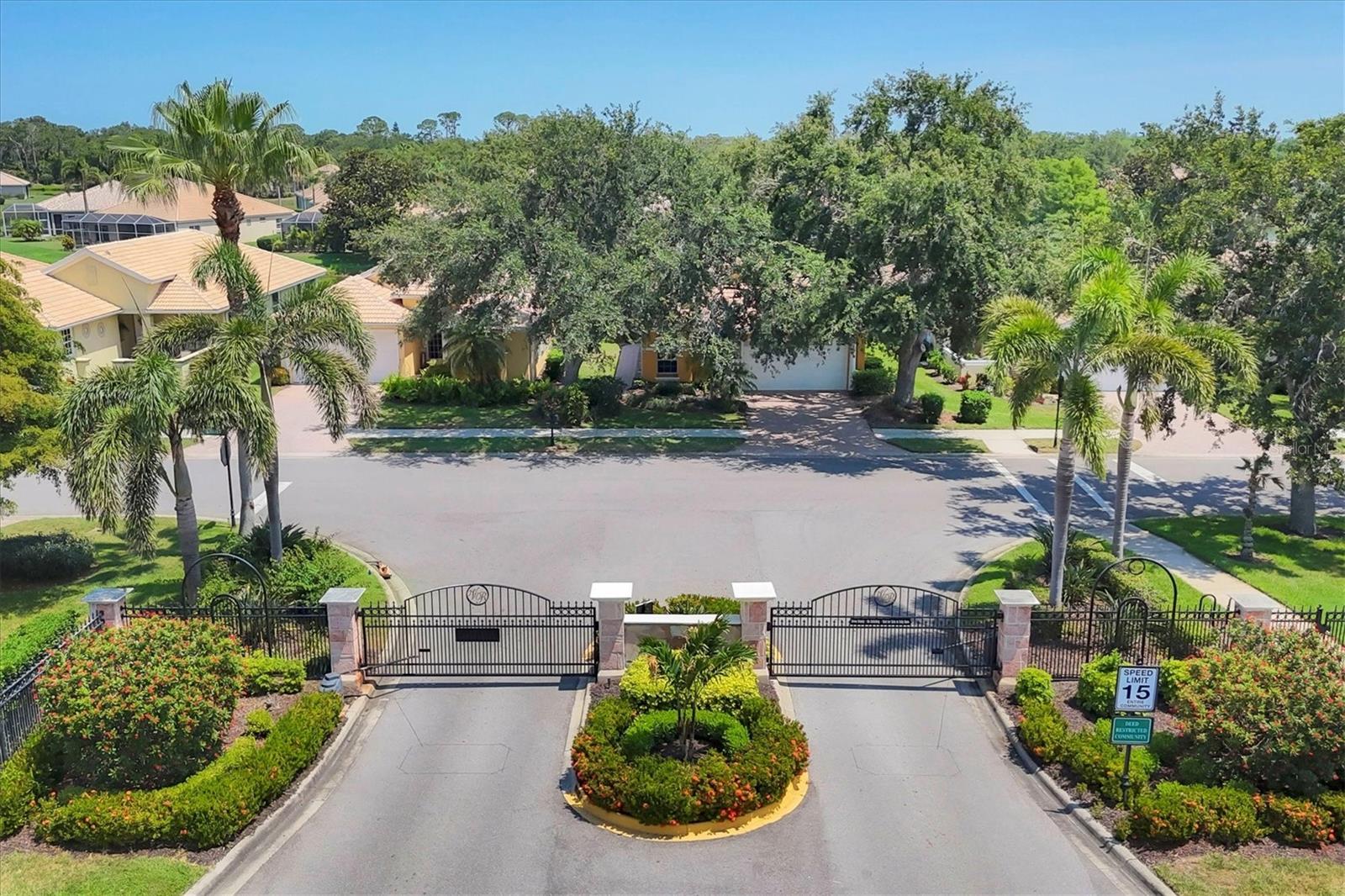 4121 REFLECTIONS PKWY