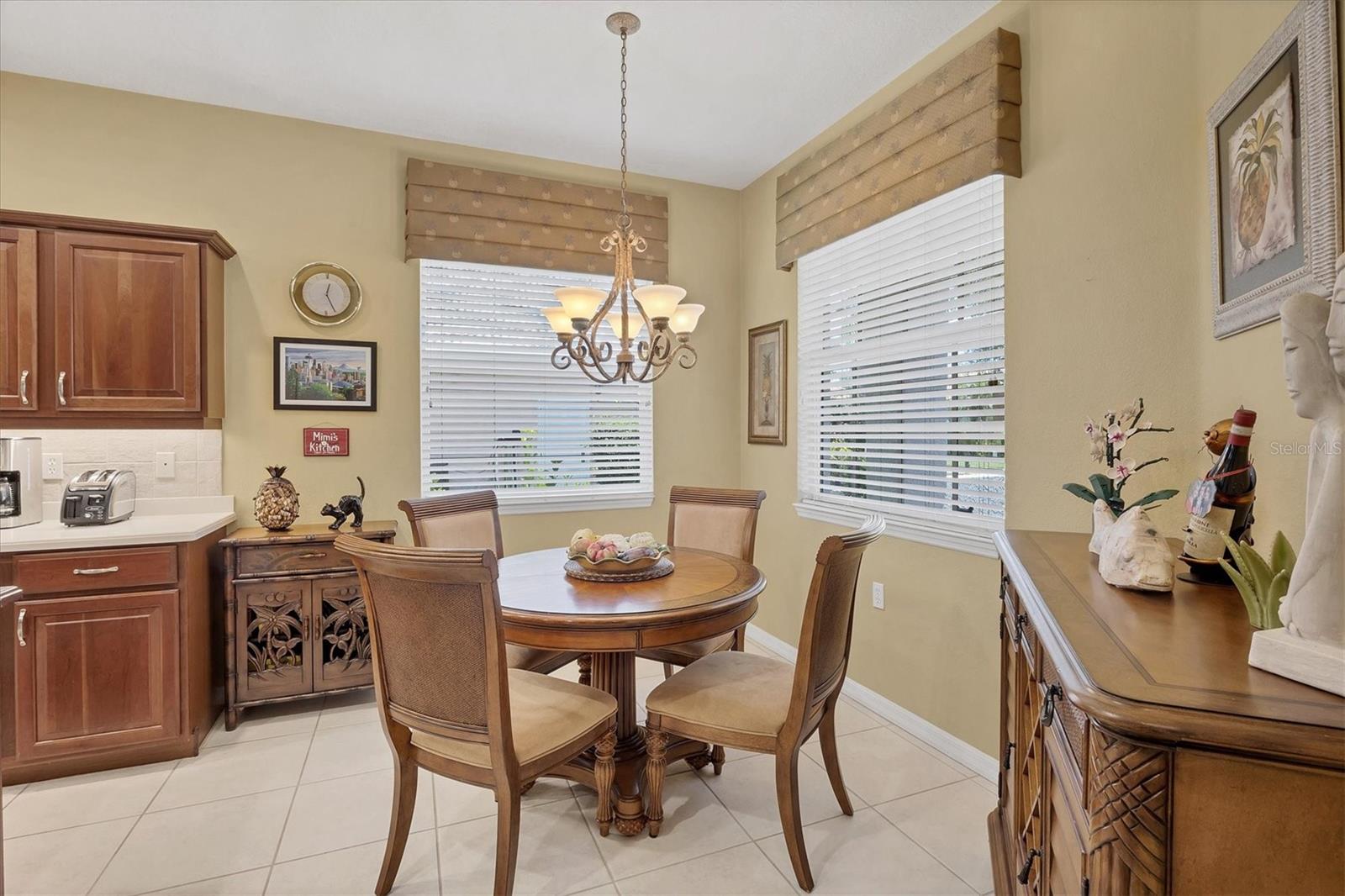 4121 REFLECTIONS PKWY