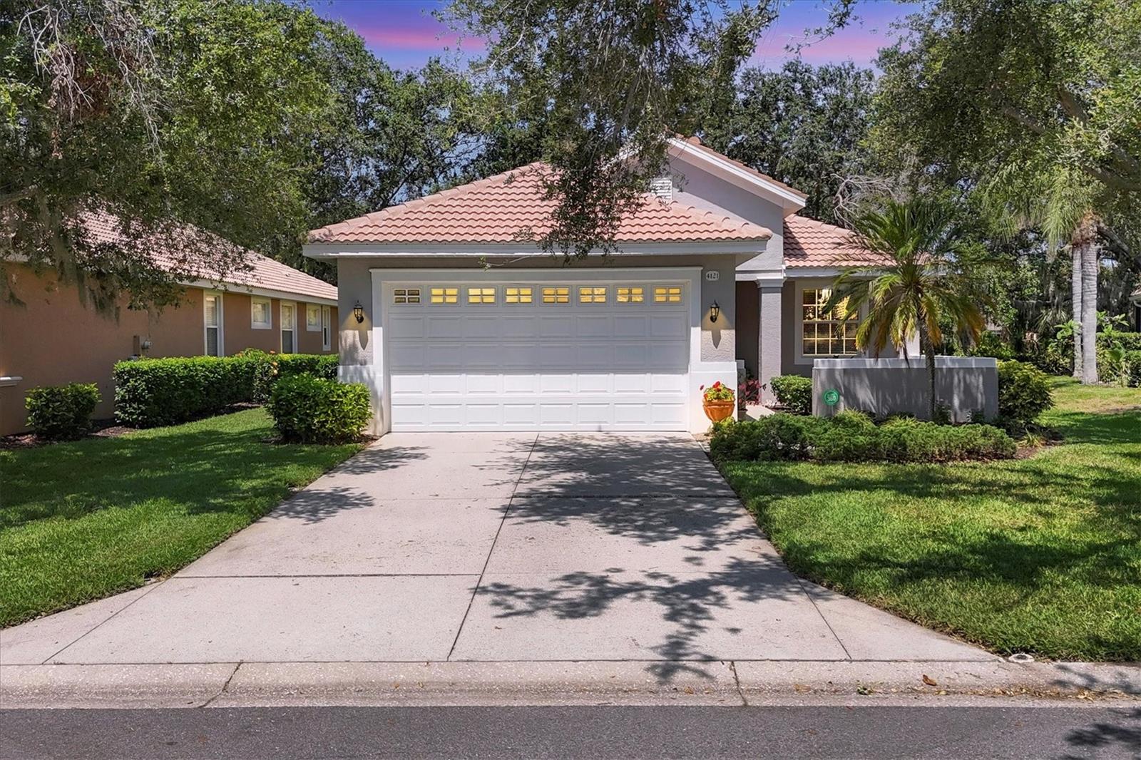 4121 REFLECTIONS PKWY