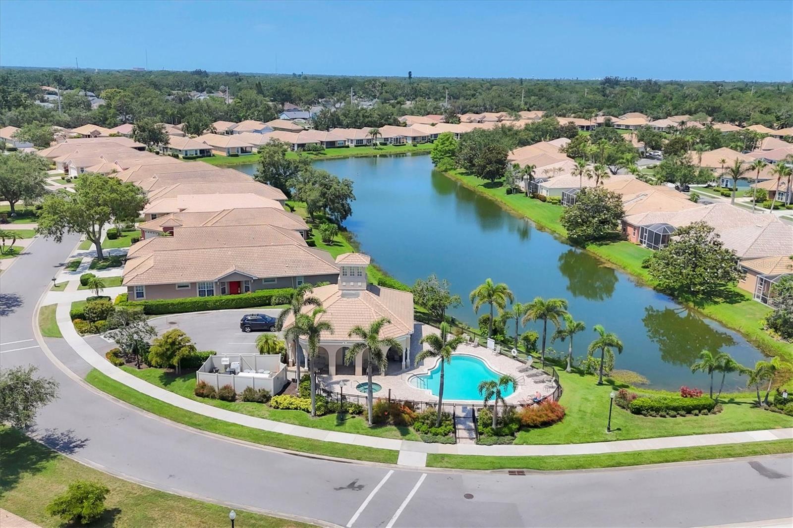 4121 REFLECTIONS PKWY