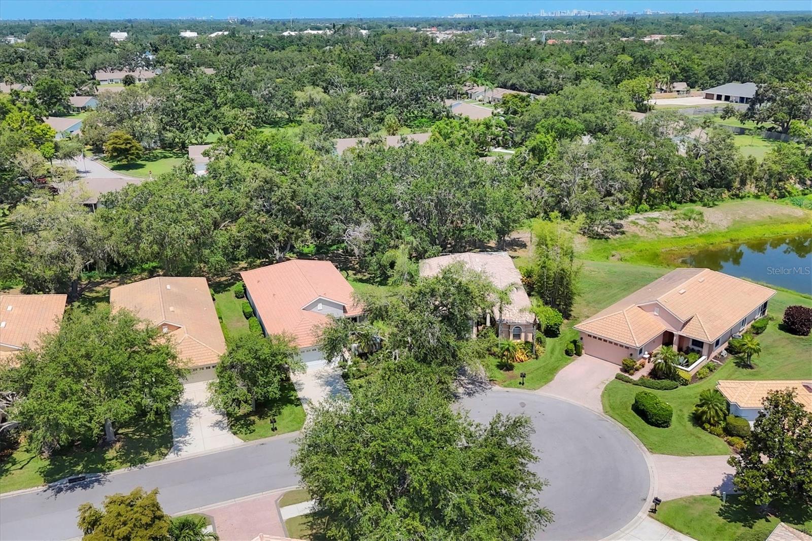 4121 REFLECTIONS PKWY