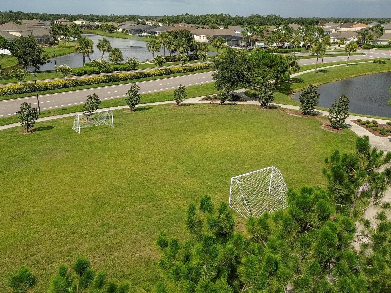 451 GRANDE VISTA BLVD