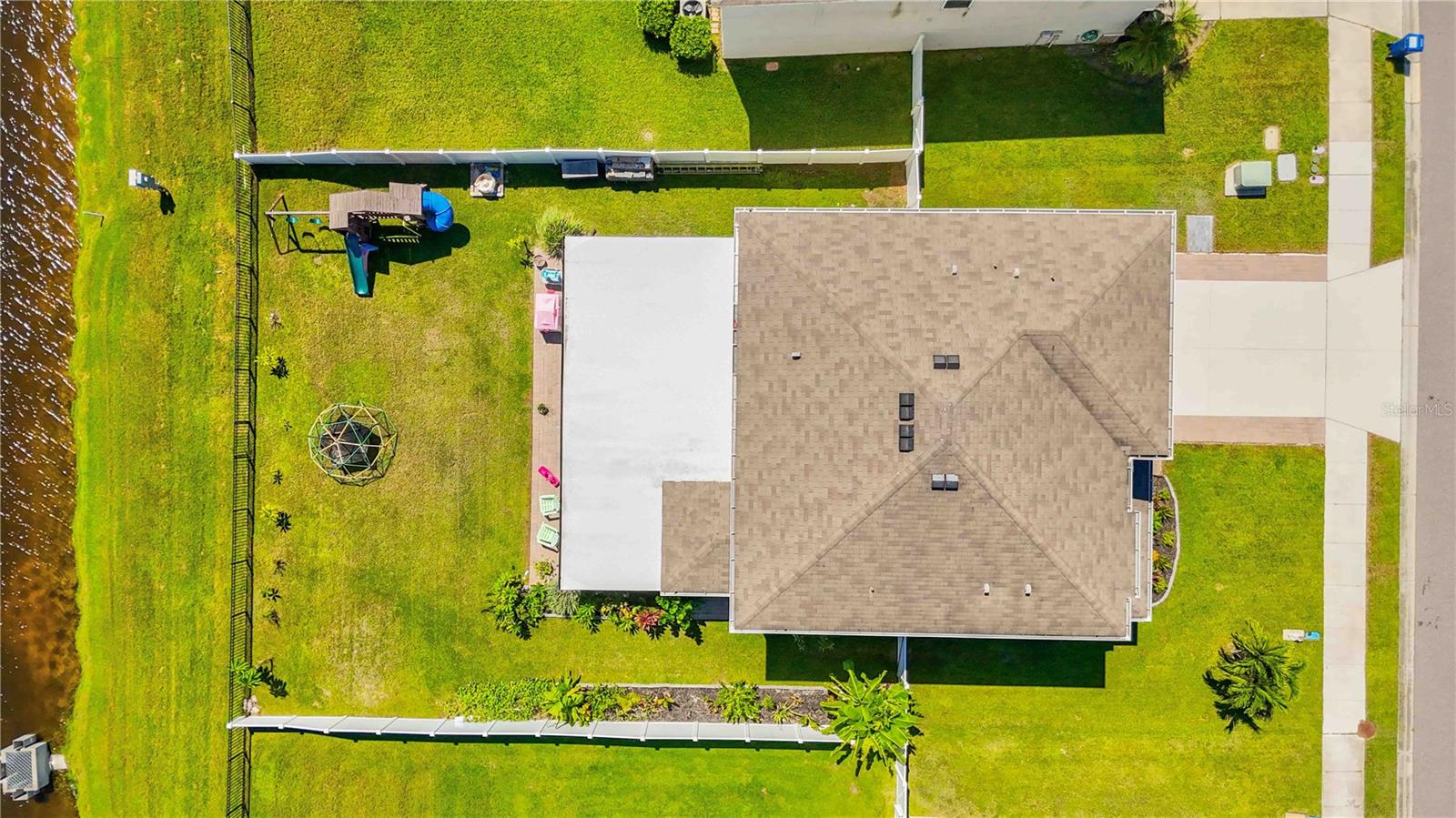 451 GRANDE VISTA BLVD