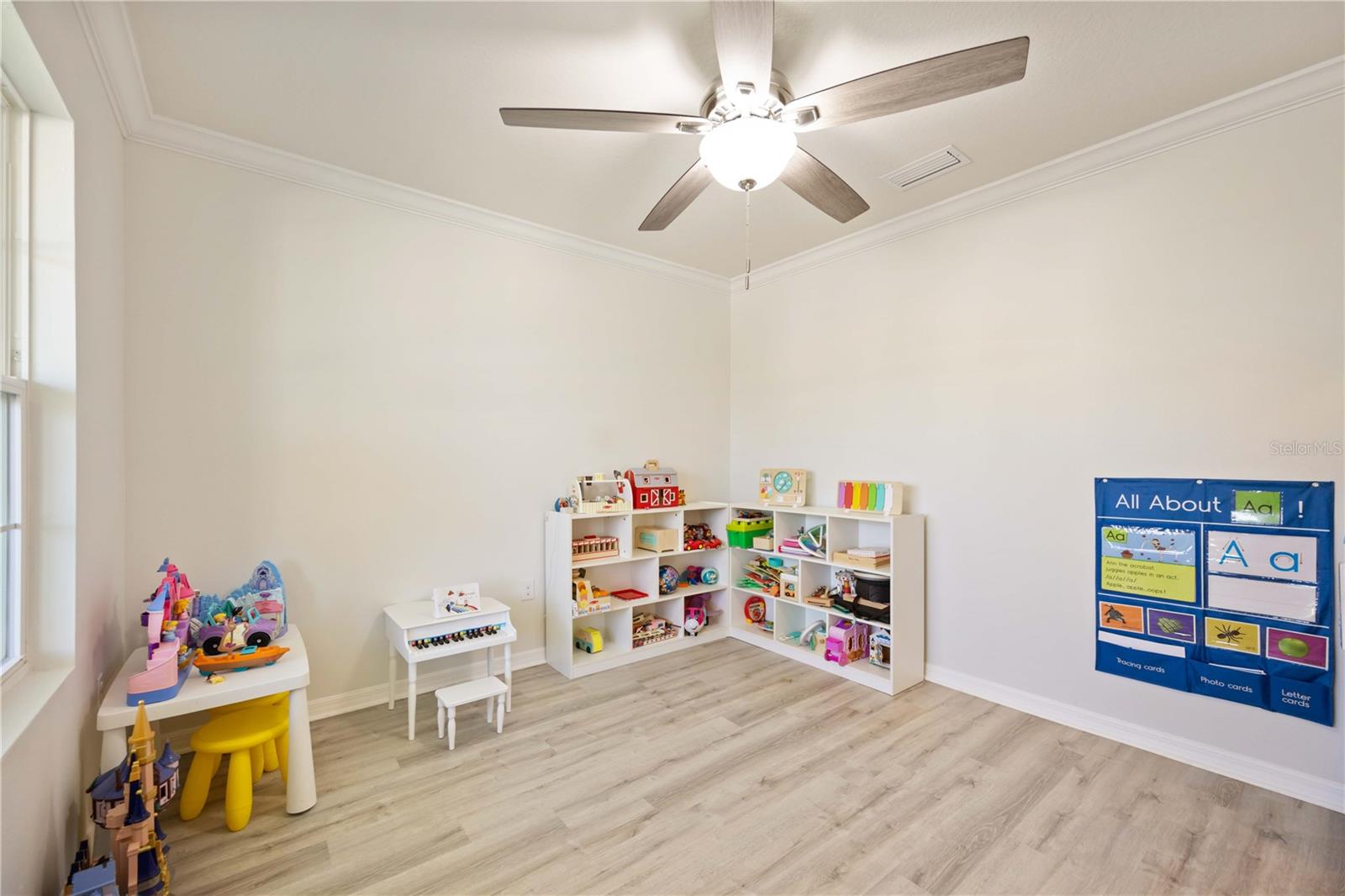 451 GRANDE VISTA BLVD