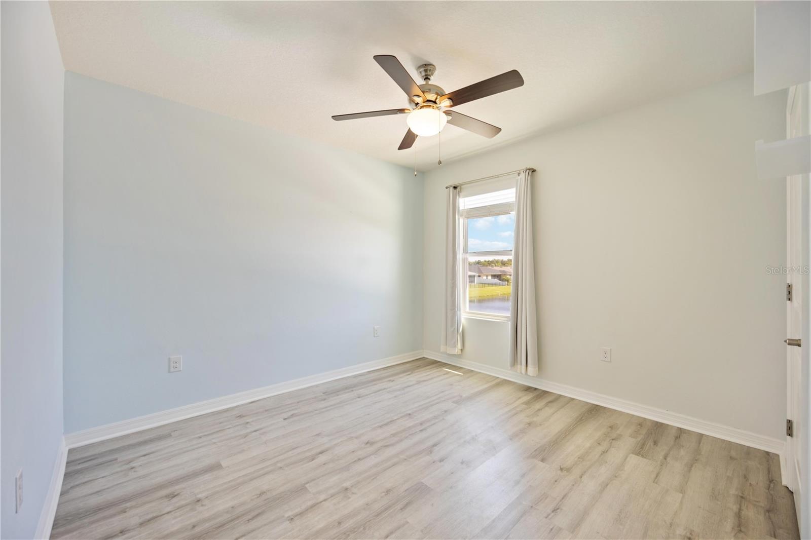 451 GRANDE VISTA BLVD