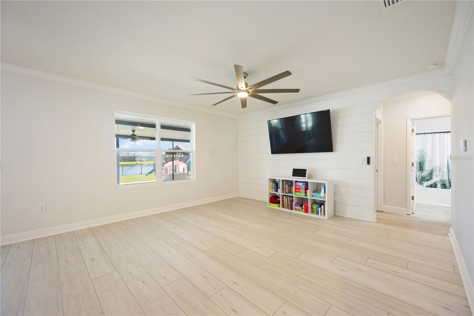 451 GRANDE VISTA BLVD