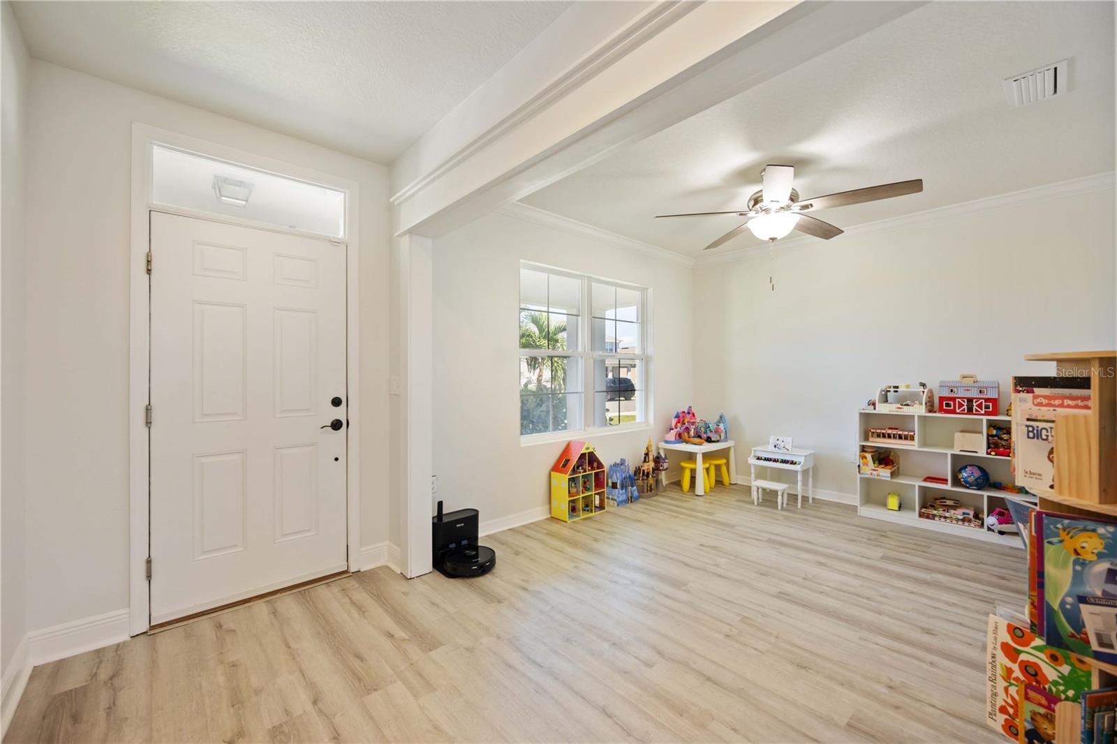 451 GRANDE VISTA BLVD