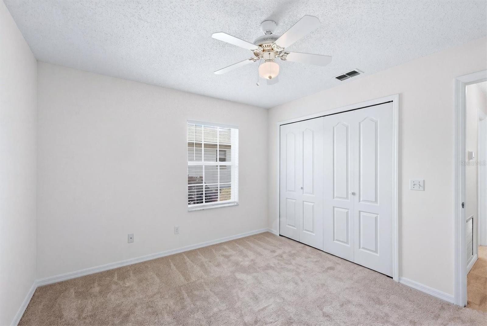 1720 COUNTRY MEADOWS DR