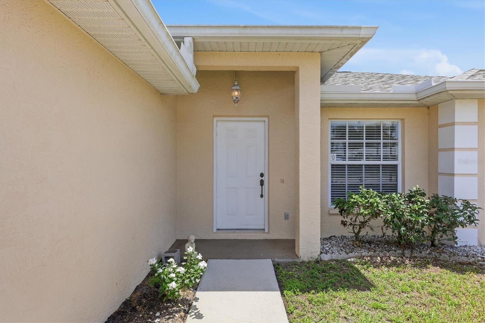 1720 COUNTRY MEADOWS DR