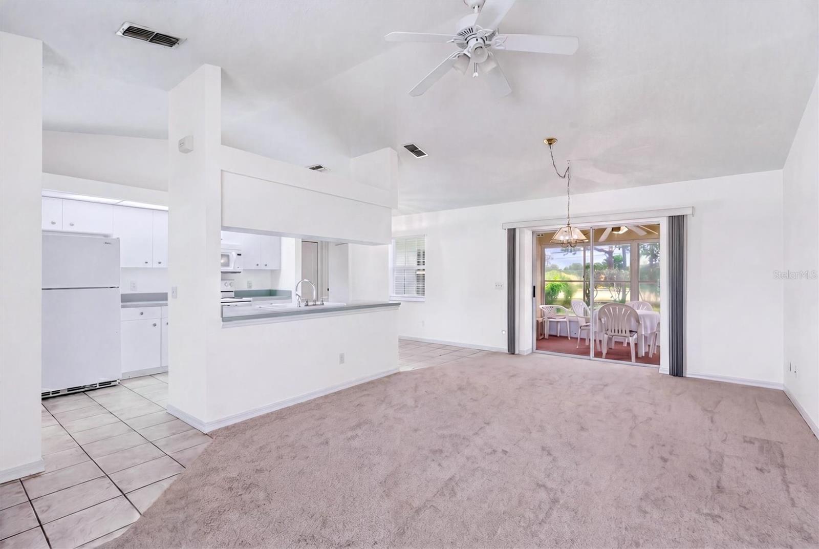 1720 COUNTRY MEADOWS DR