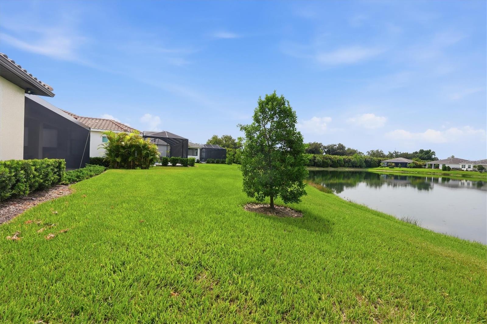 7712 SANDHILL LAKE DR