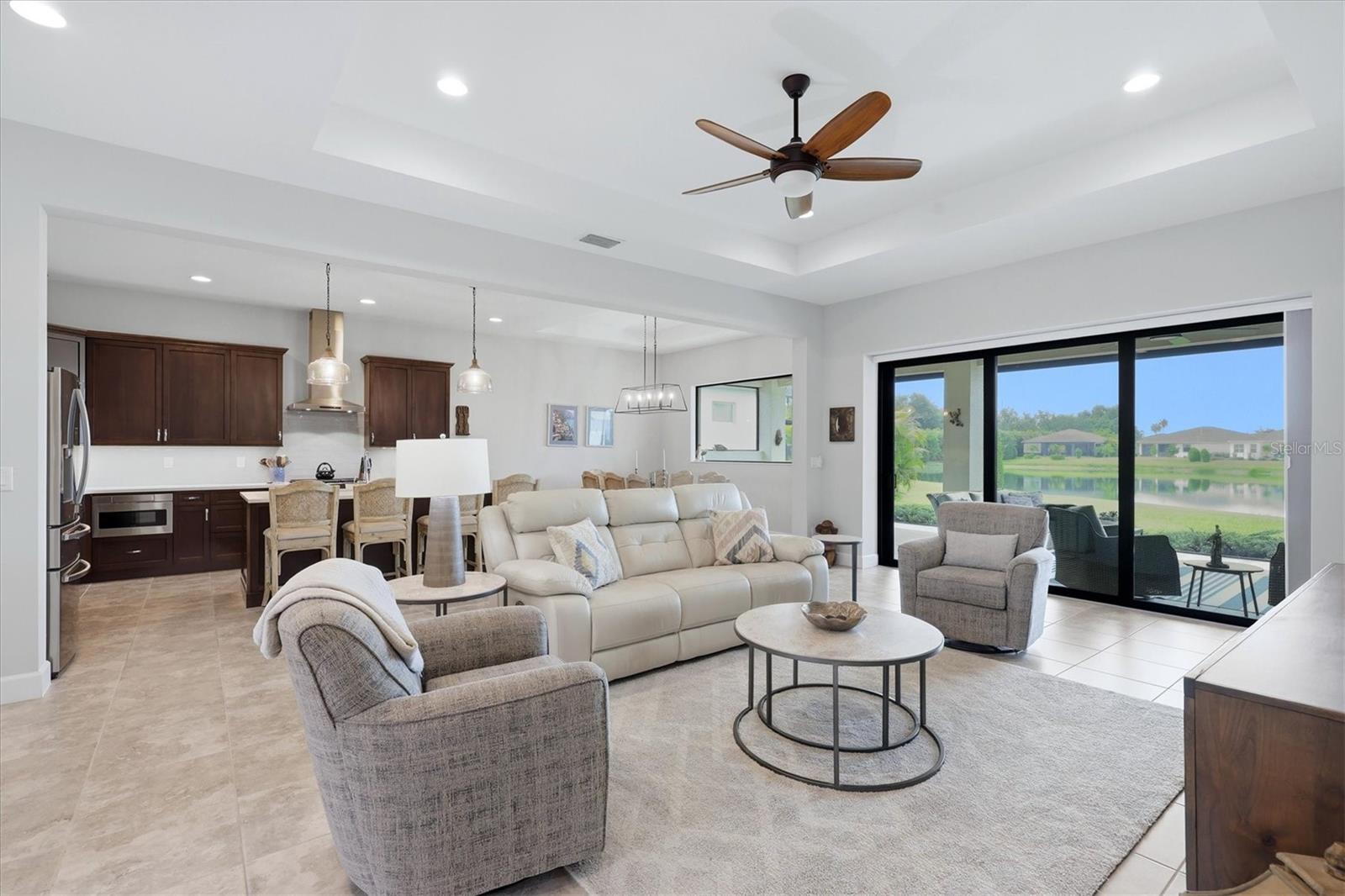7712 SANDHILL LAKE DR