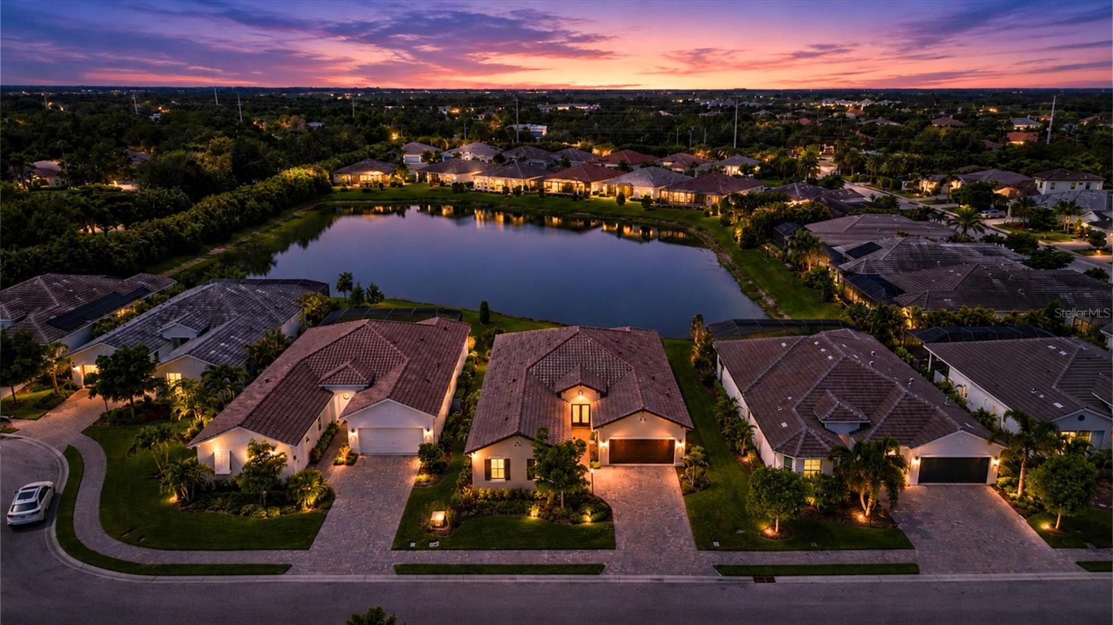 7712 SANDHILL LAKE DR
