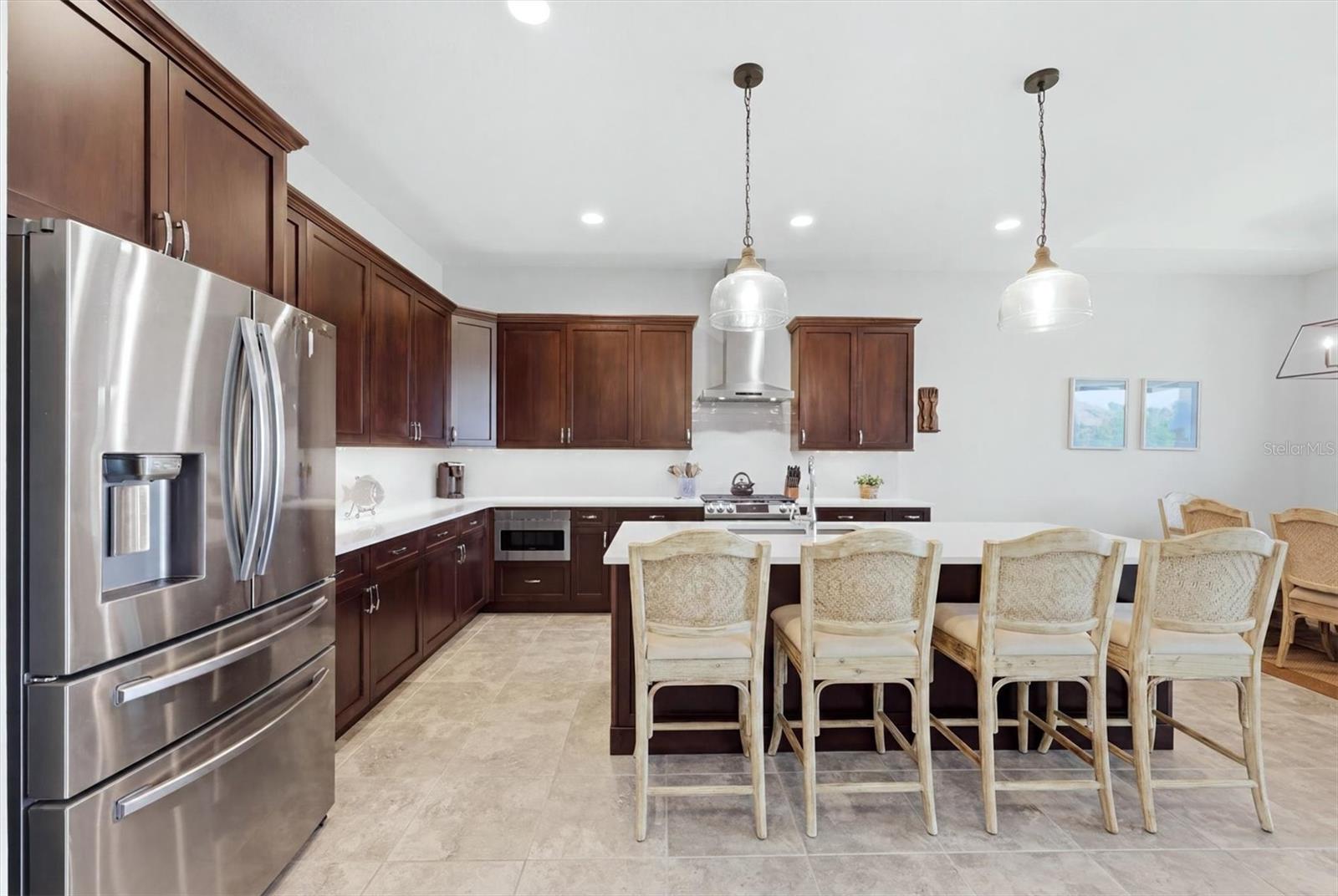 7712 SANDHILL LAKE DR