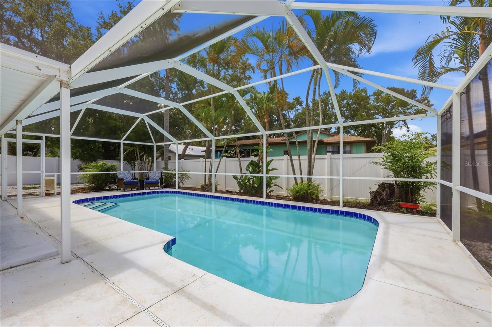 4089 KING RICHARD DR