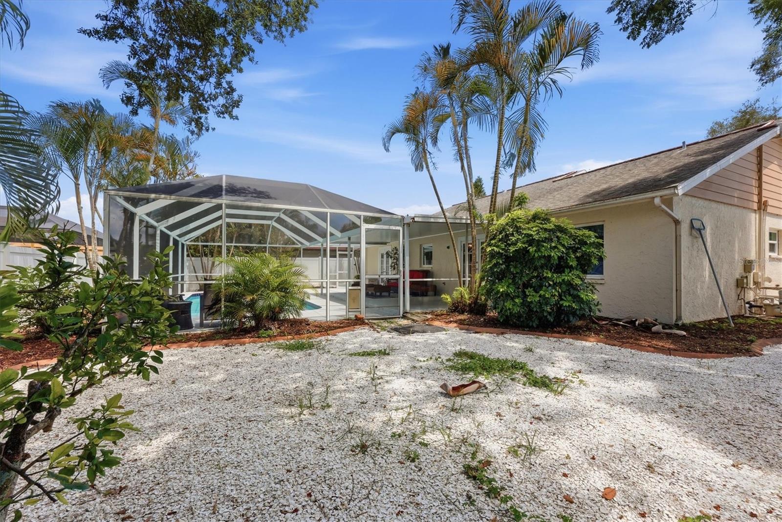 4089 KING RICHARD DR
