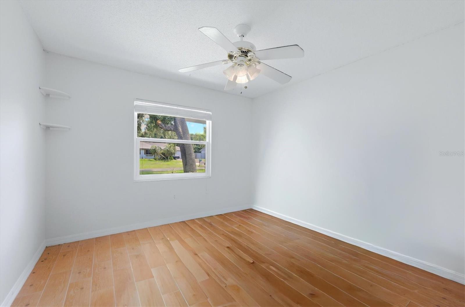 4089 KING RICHARD DR