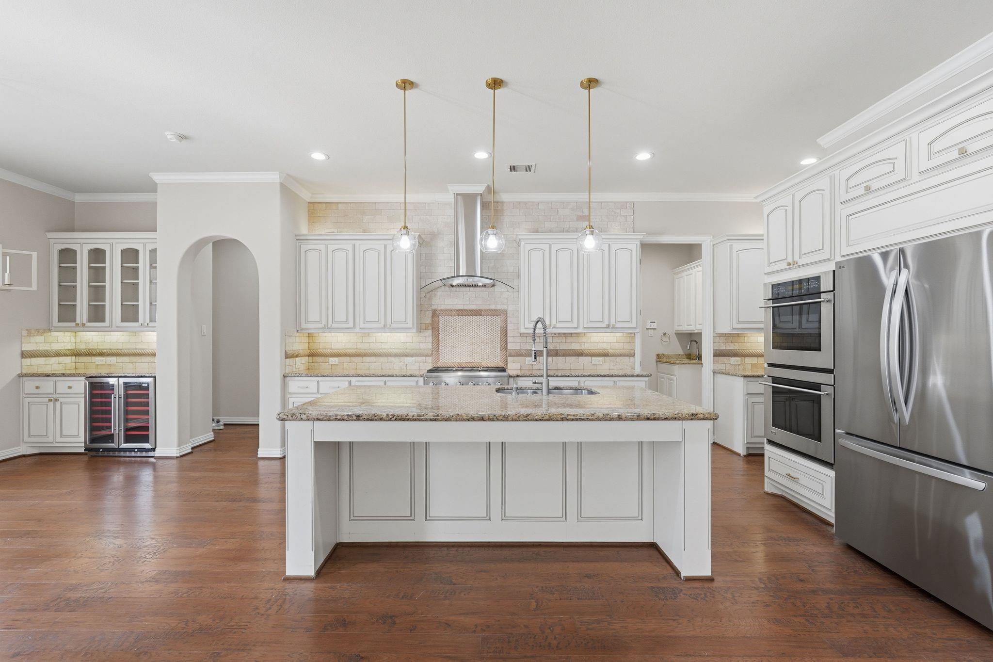 126 E Cove View Trail