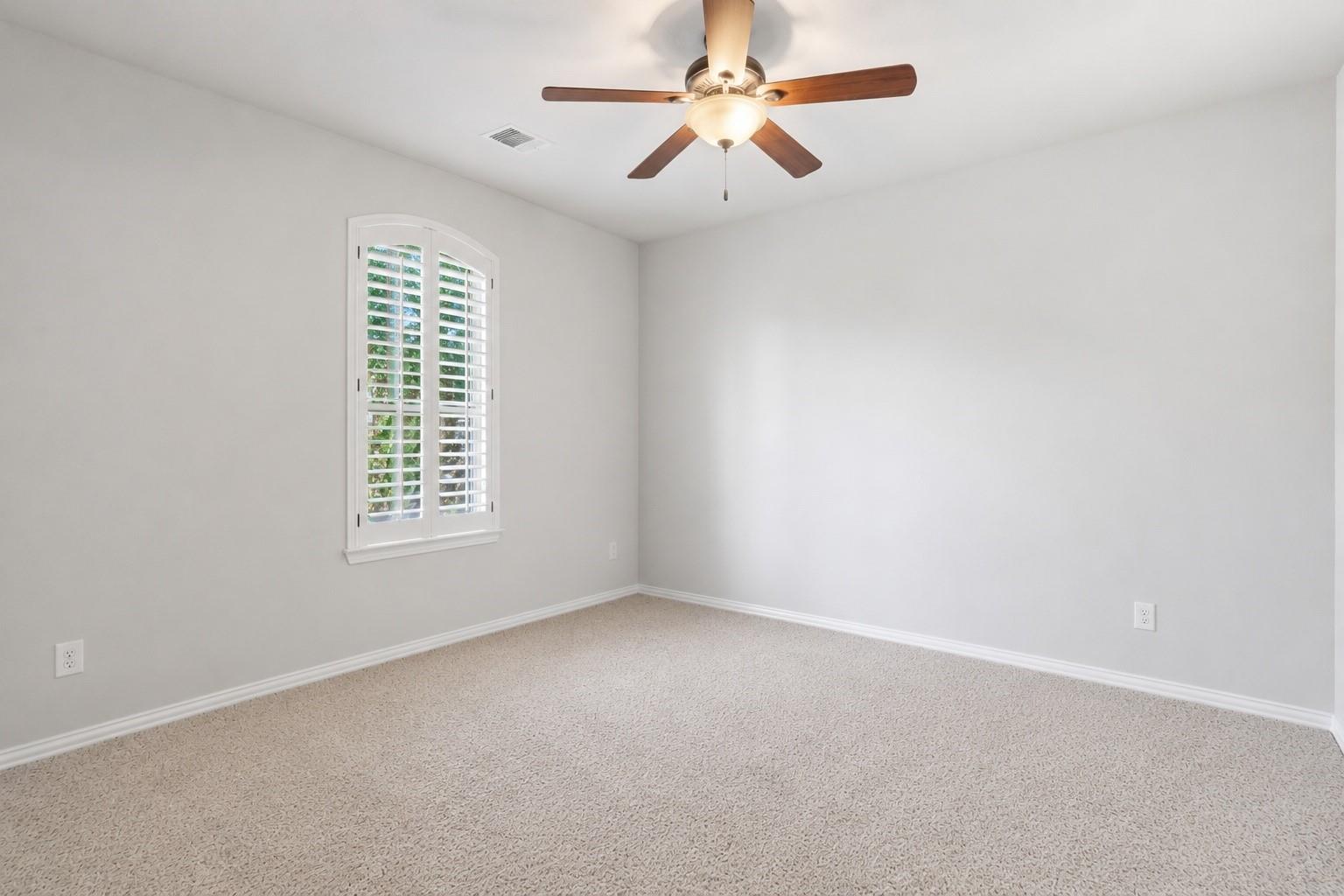 126 E Cove View Trail