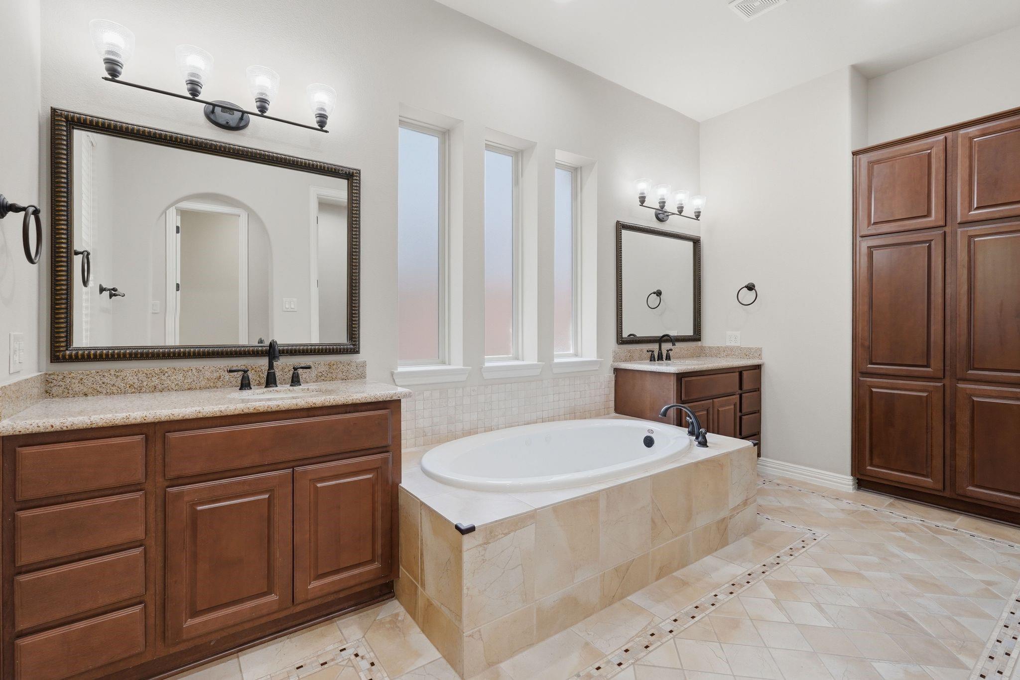 126 E Cove View Trail