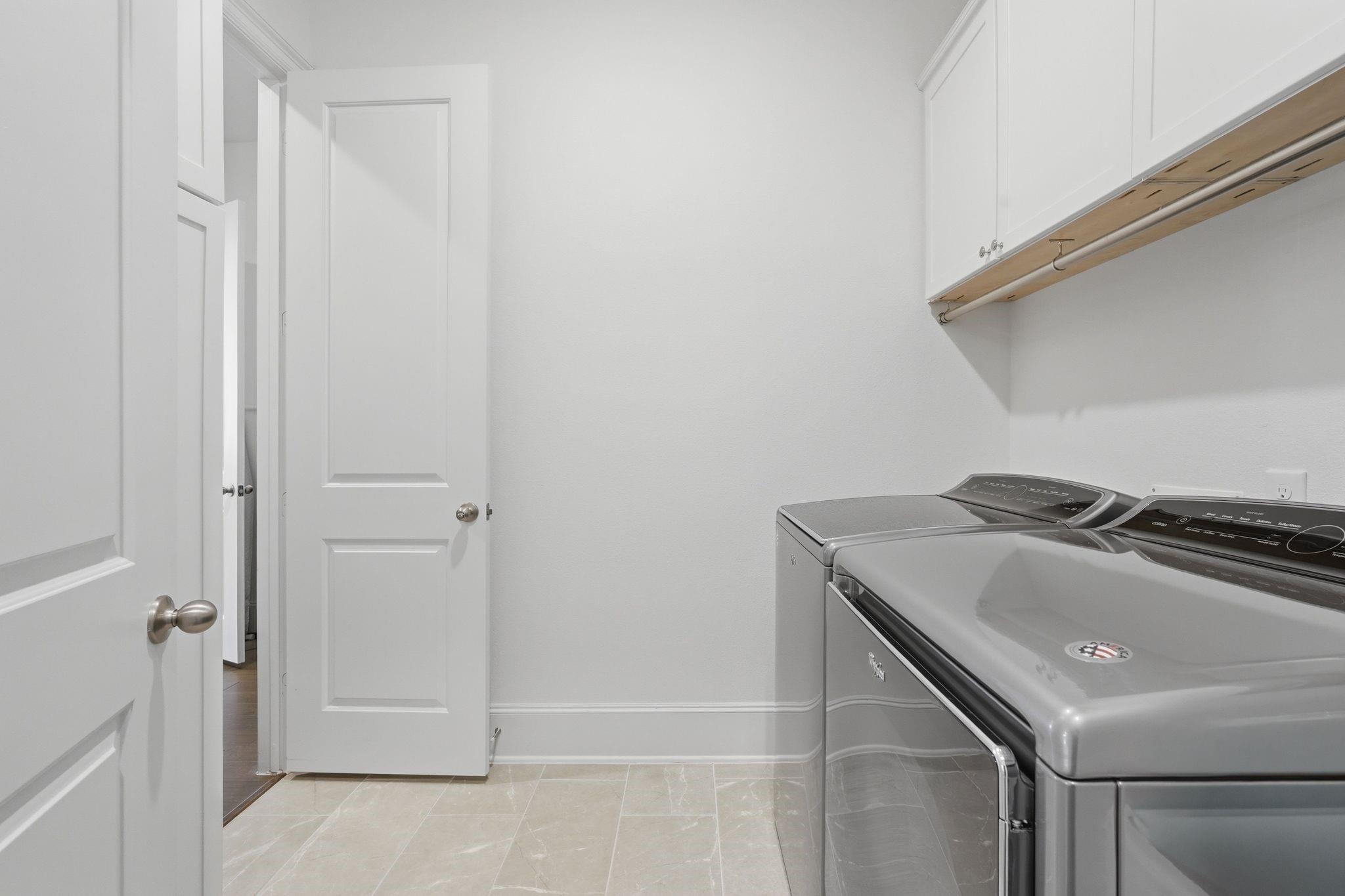 111 N Winter Sunrise Circle