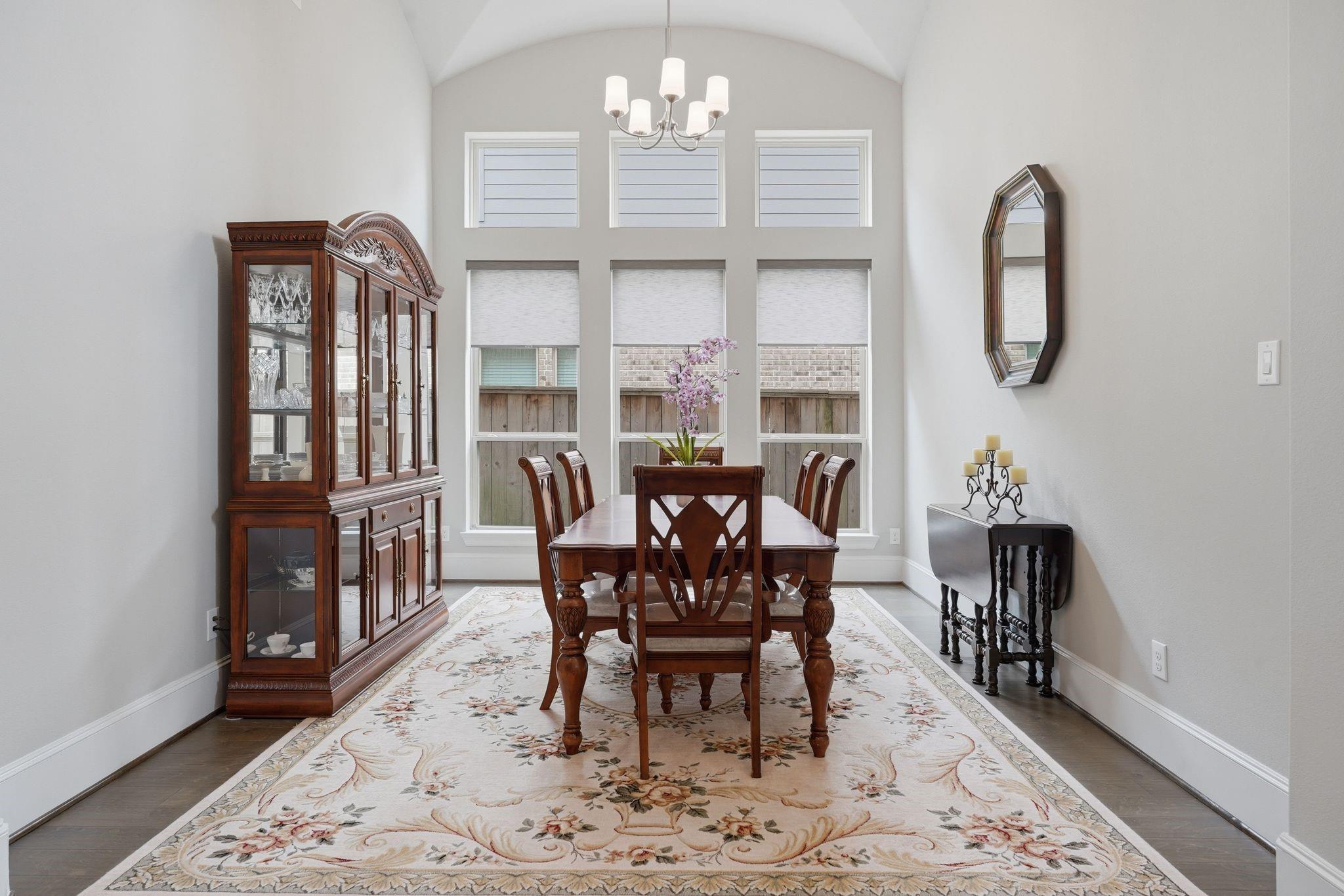 111 N Winter Sunrise Circle