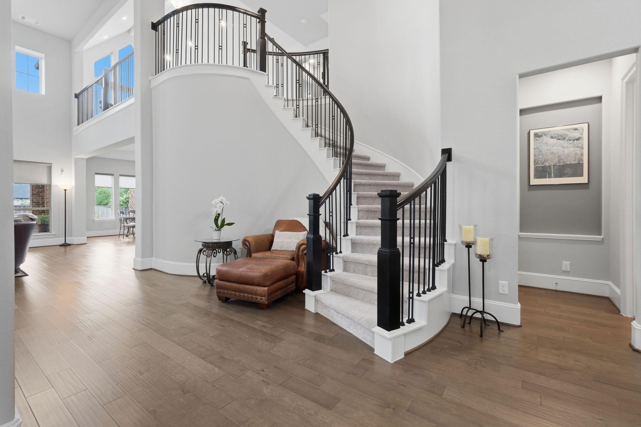 111 N Winter Sunrise Circle