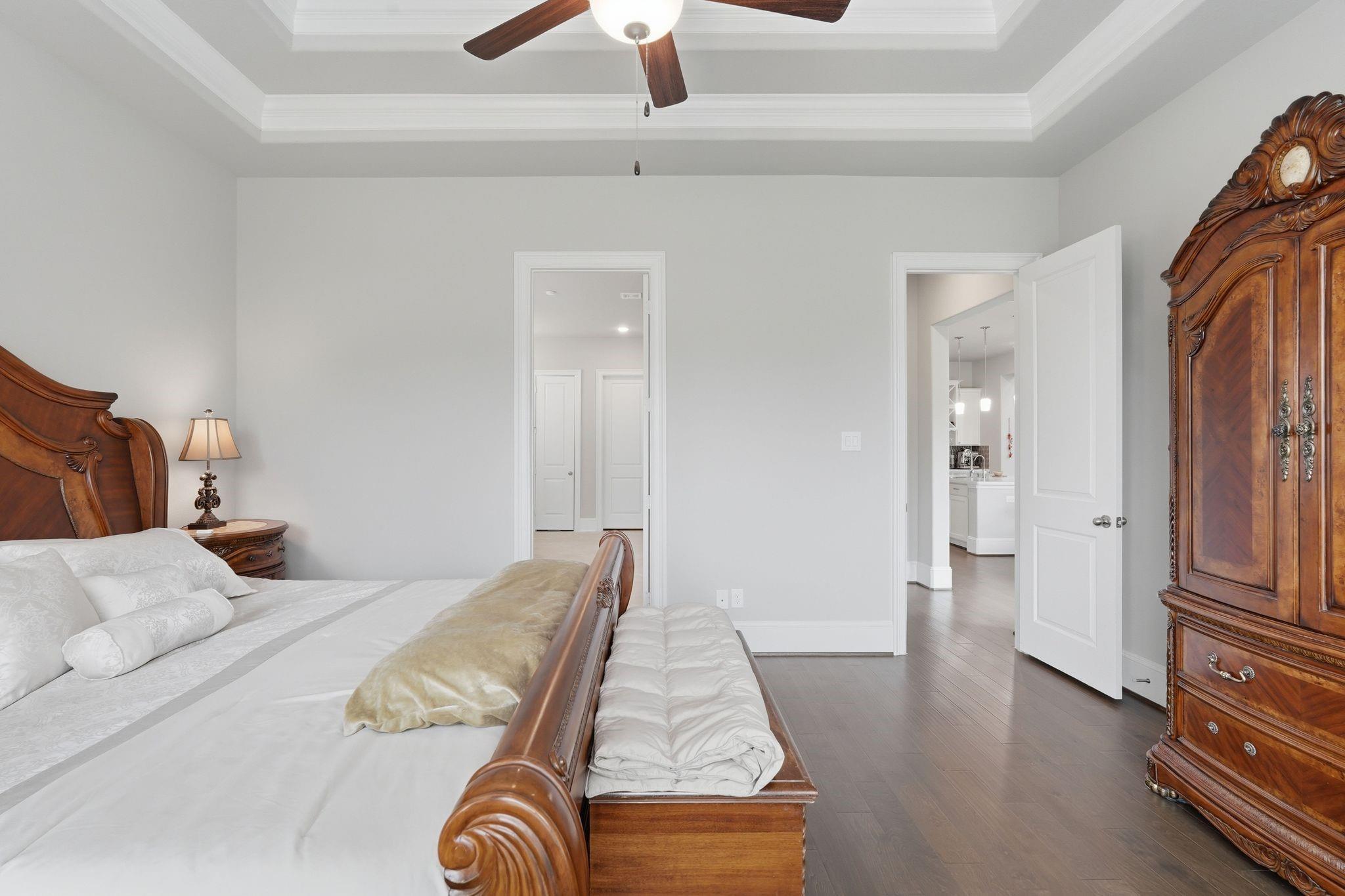 111 N Winter Sunrise Circle