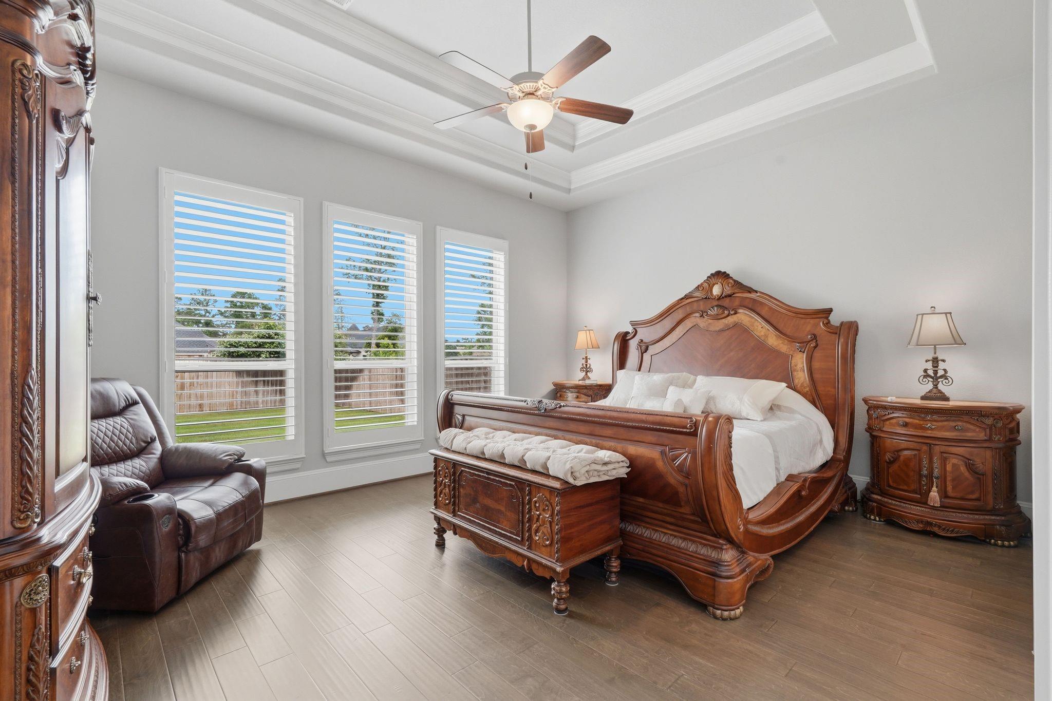 111 N Winter Sunrise Circle