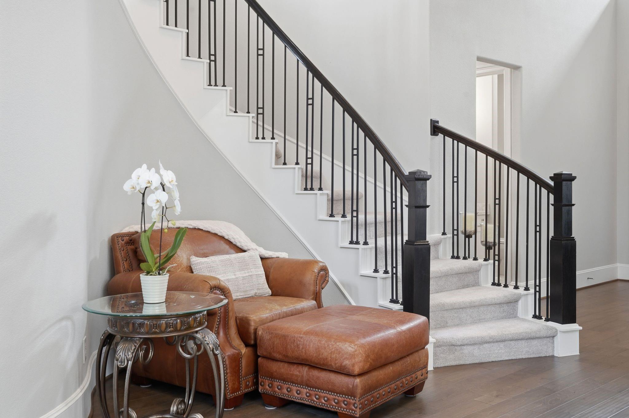 111 N Winter Sunrise Circle