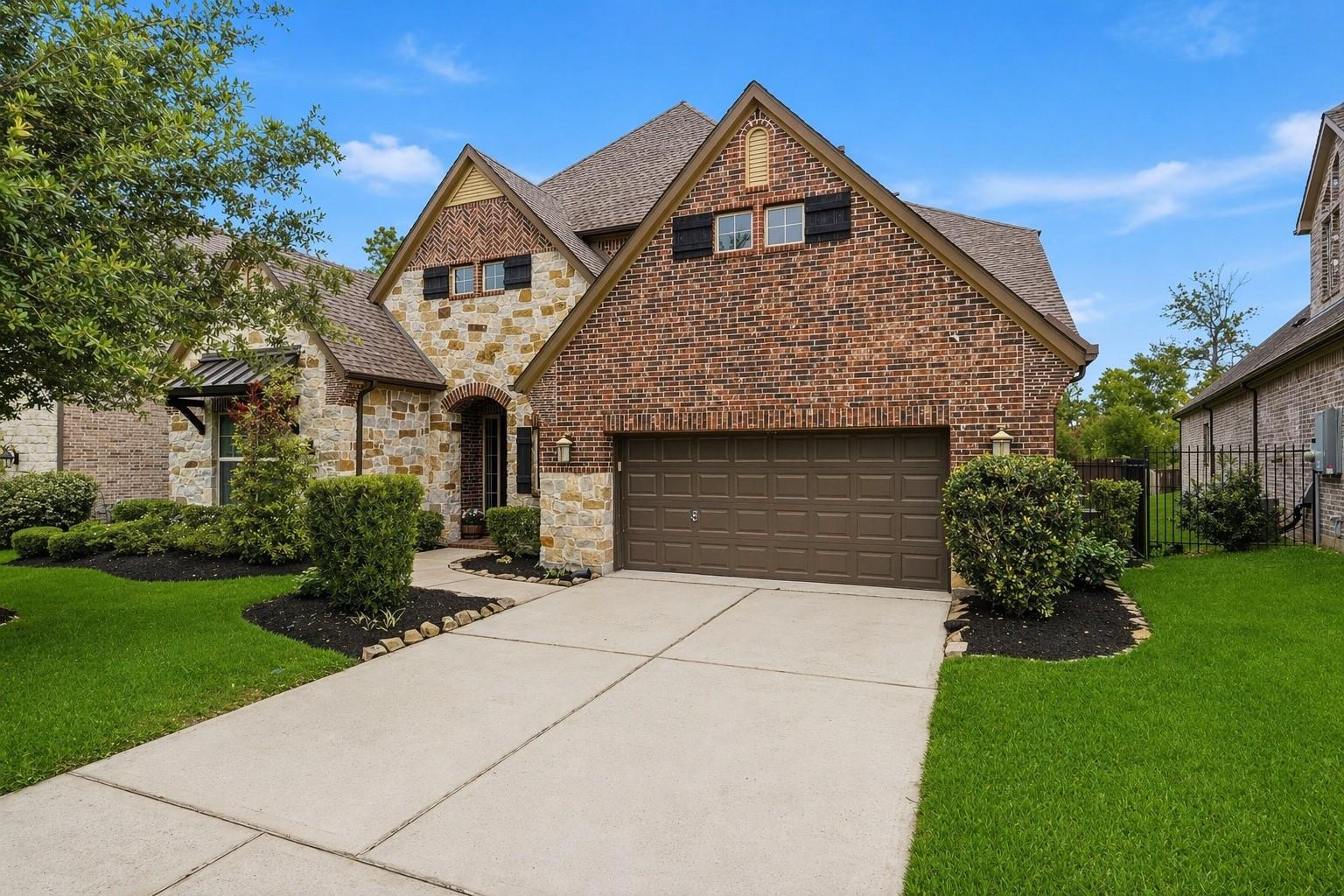 111 N Winter Sunrise Circle