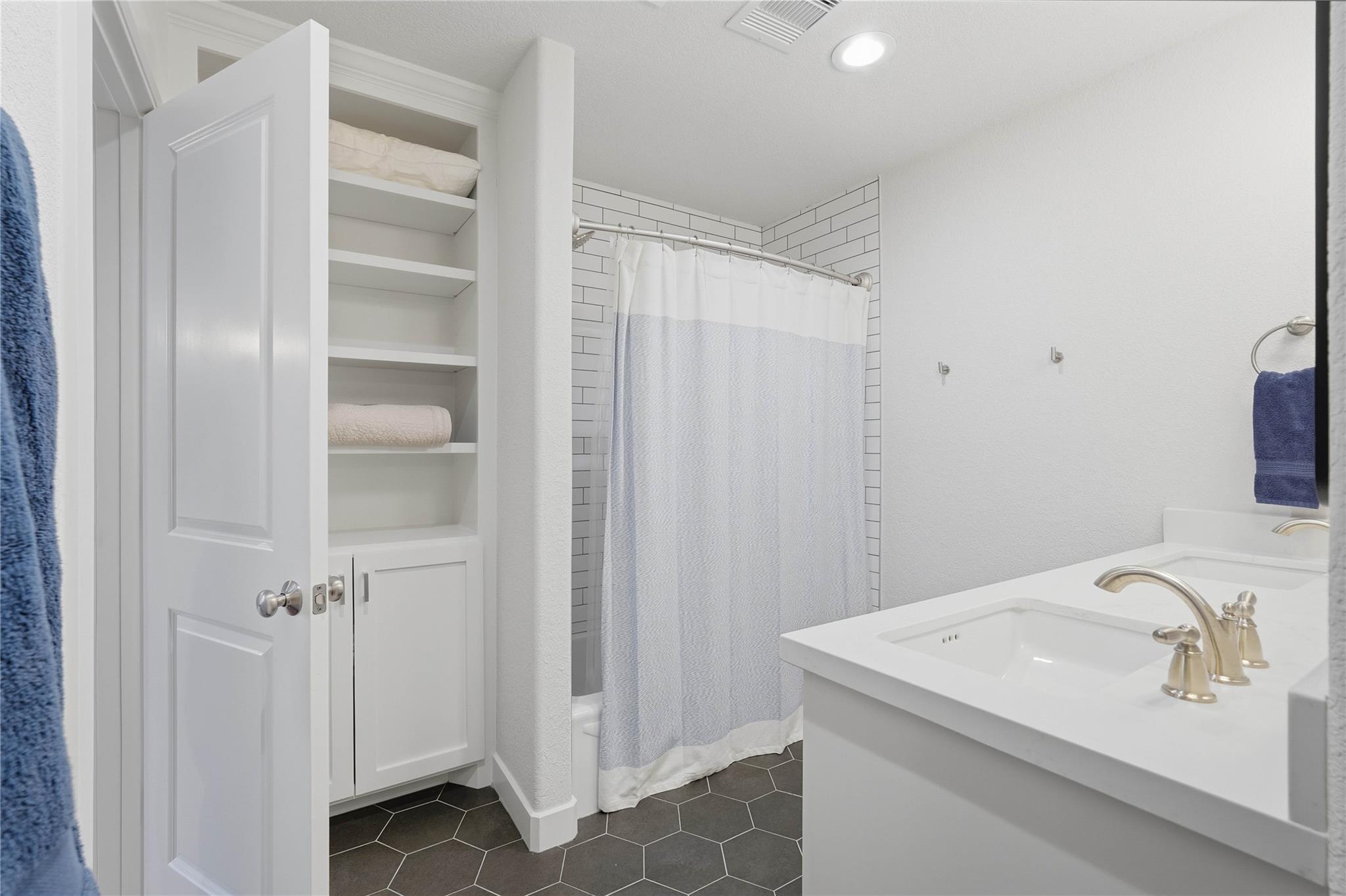 73 Madrone Terrace Place