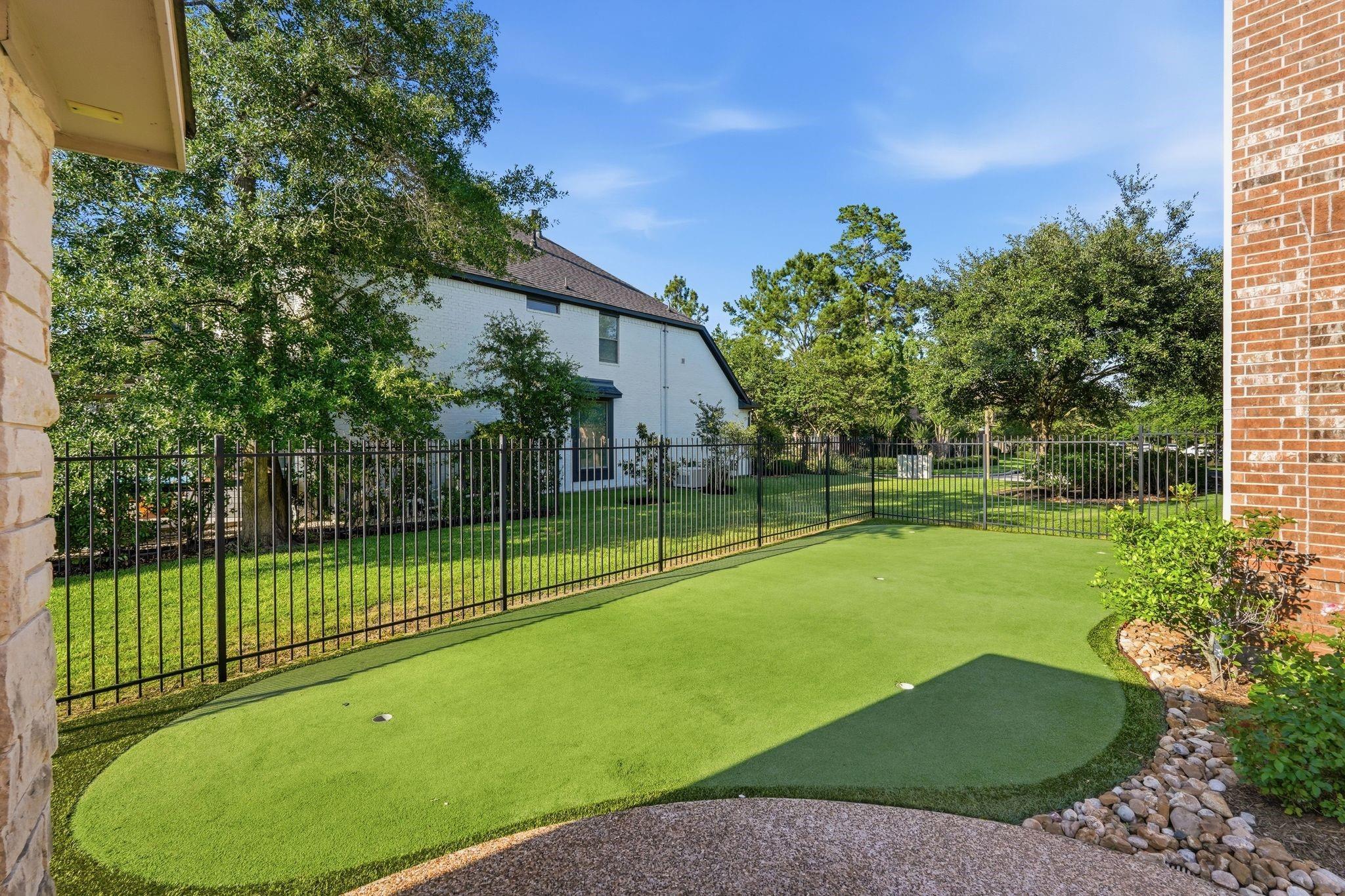 23 Mosaic Point Place