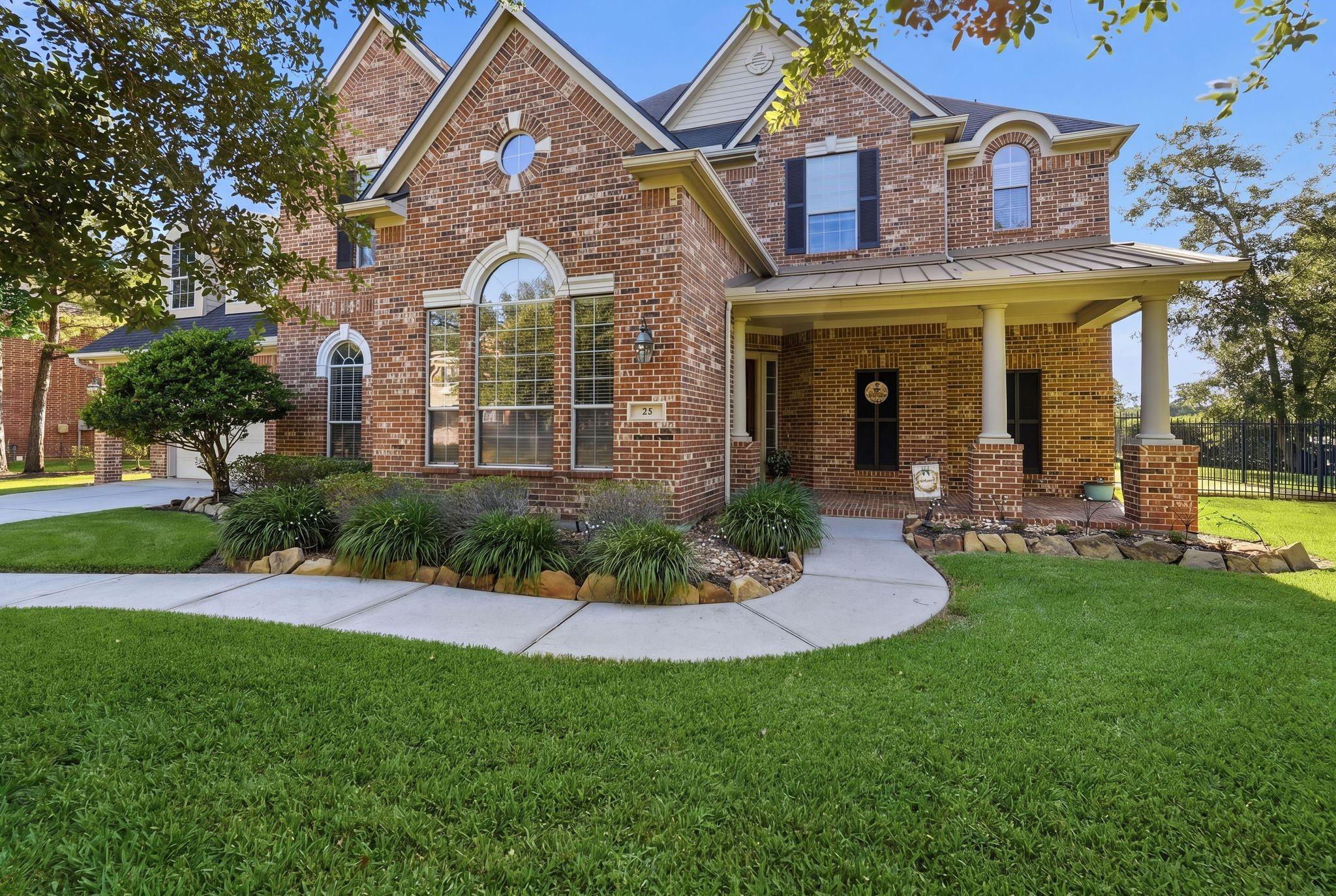23 Mosaic Point Place
