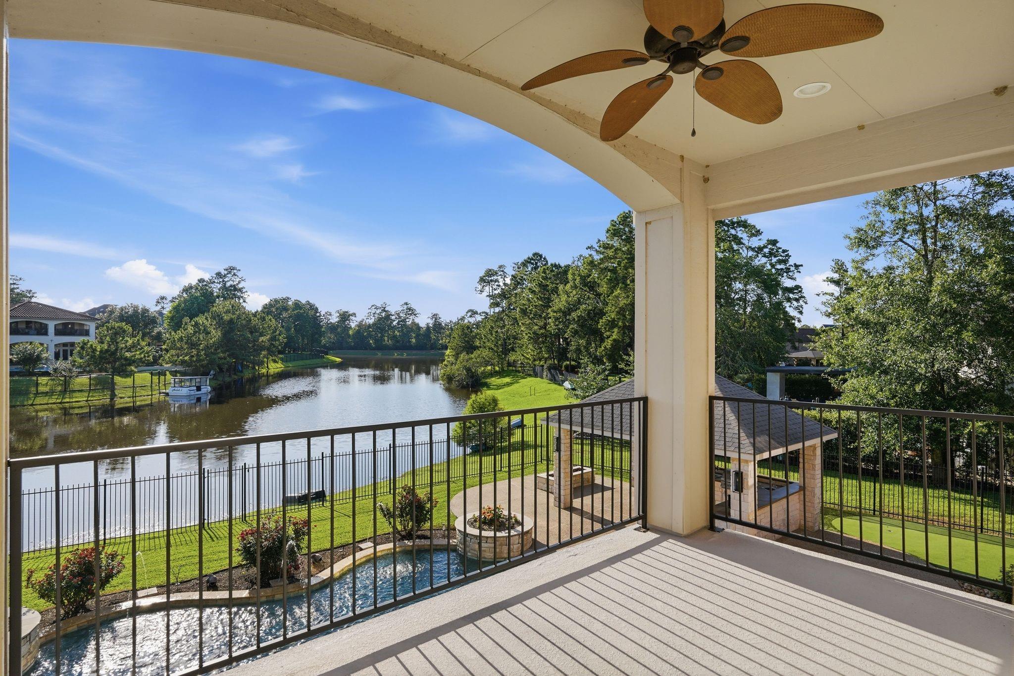 23 Mosaic Point Place