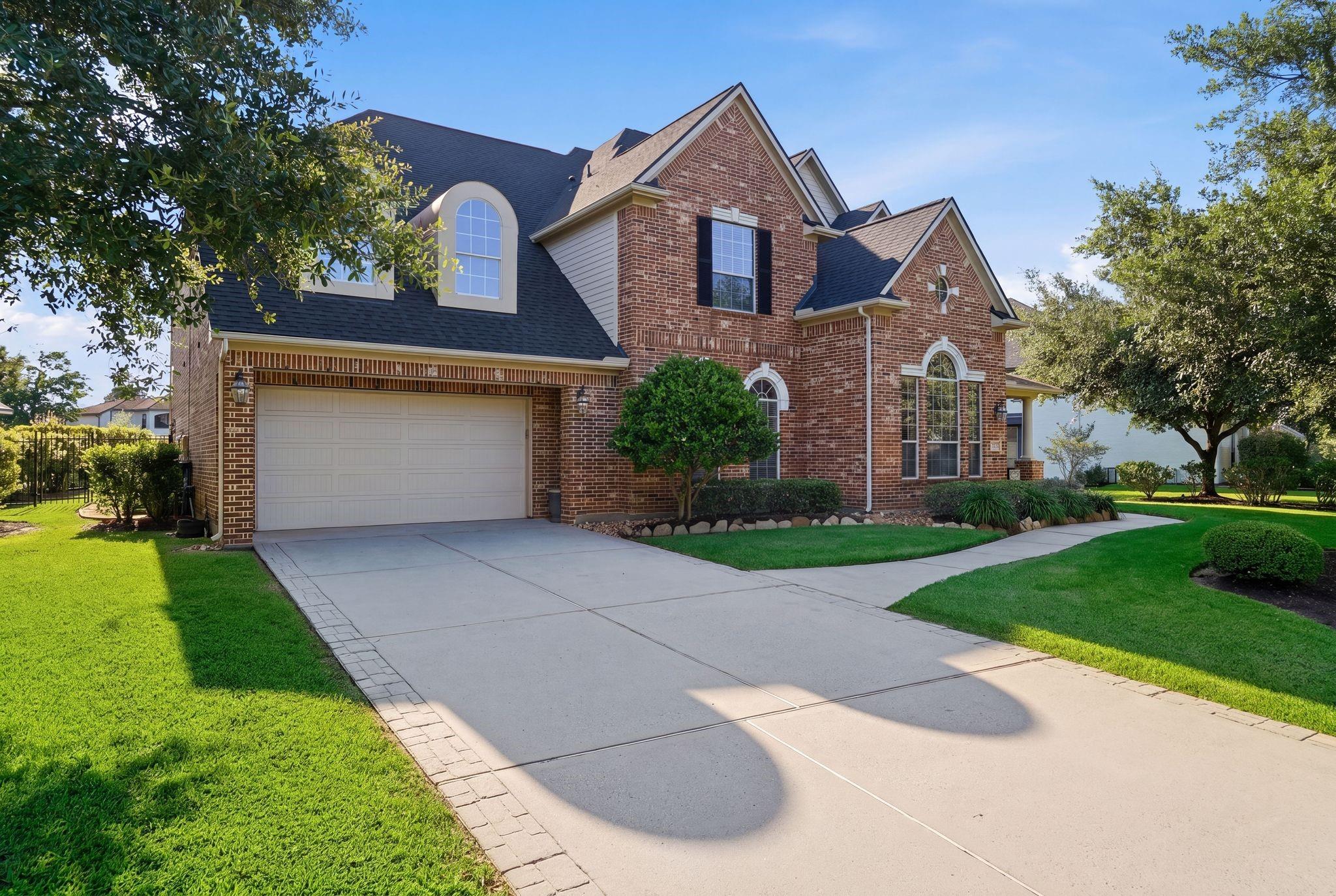 23 Mosaic Point Place