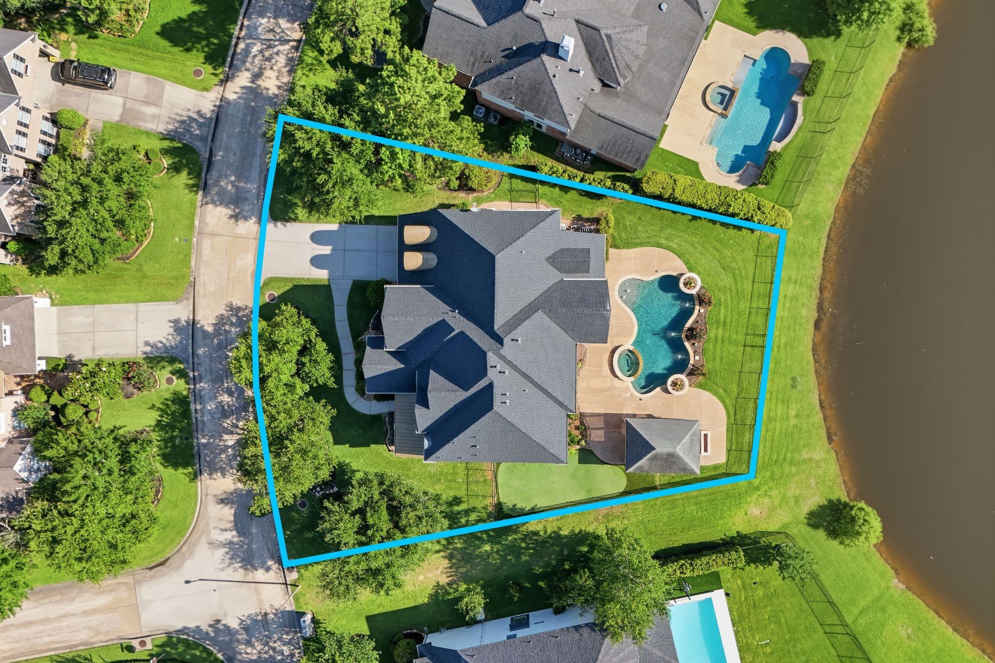23 Mosaic Point Place