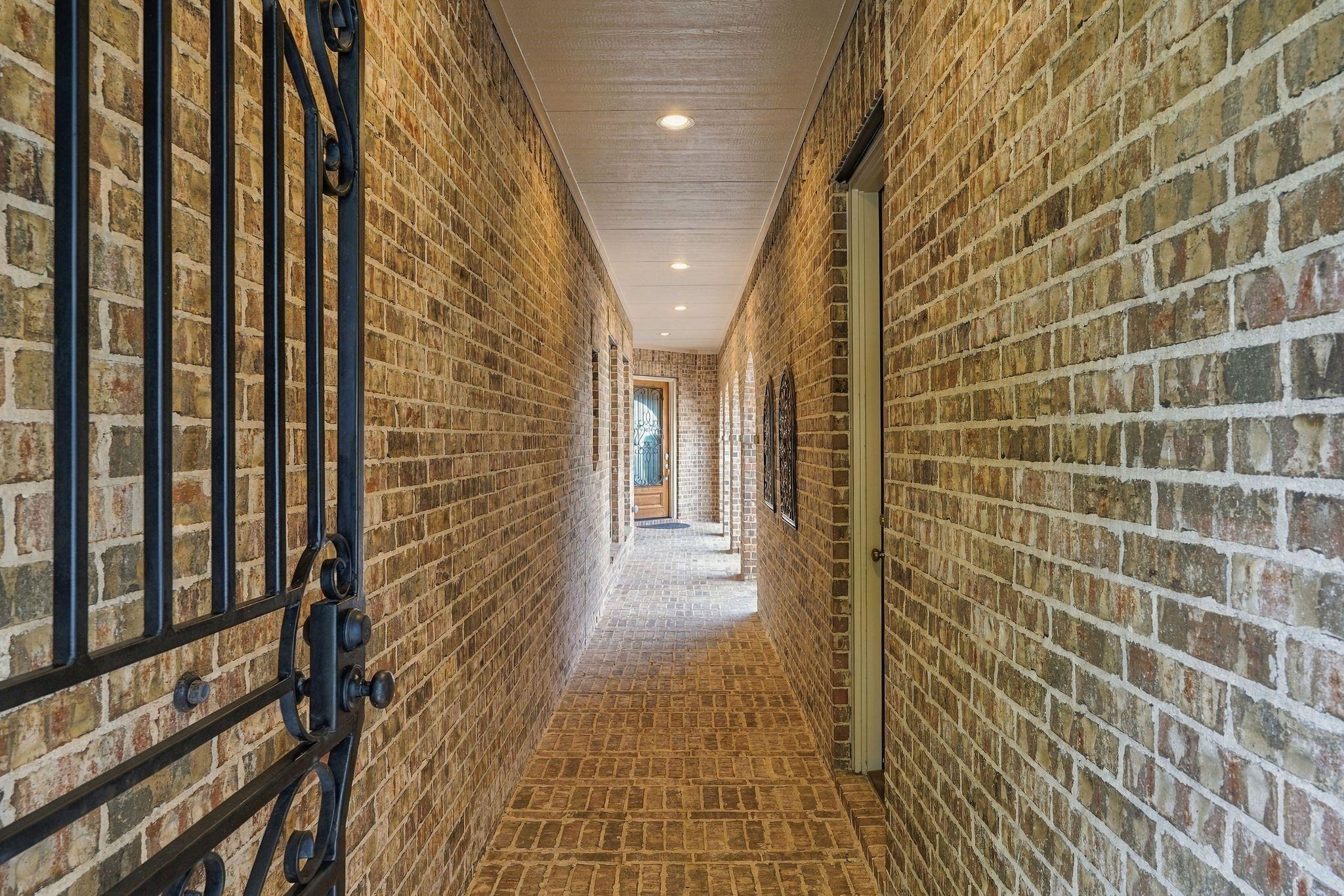 51 Woodglade Way