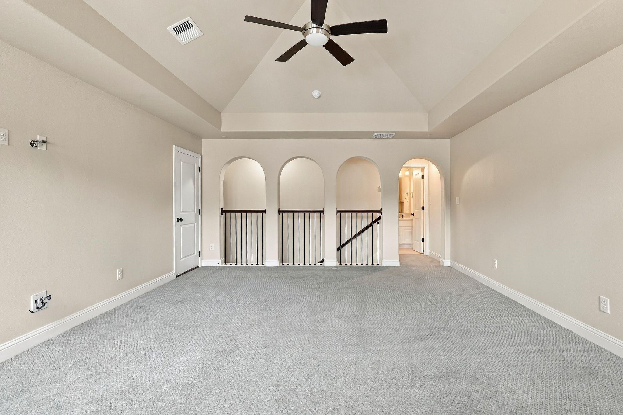 51 Woodglade Way