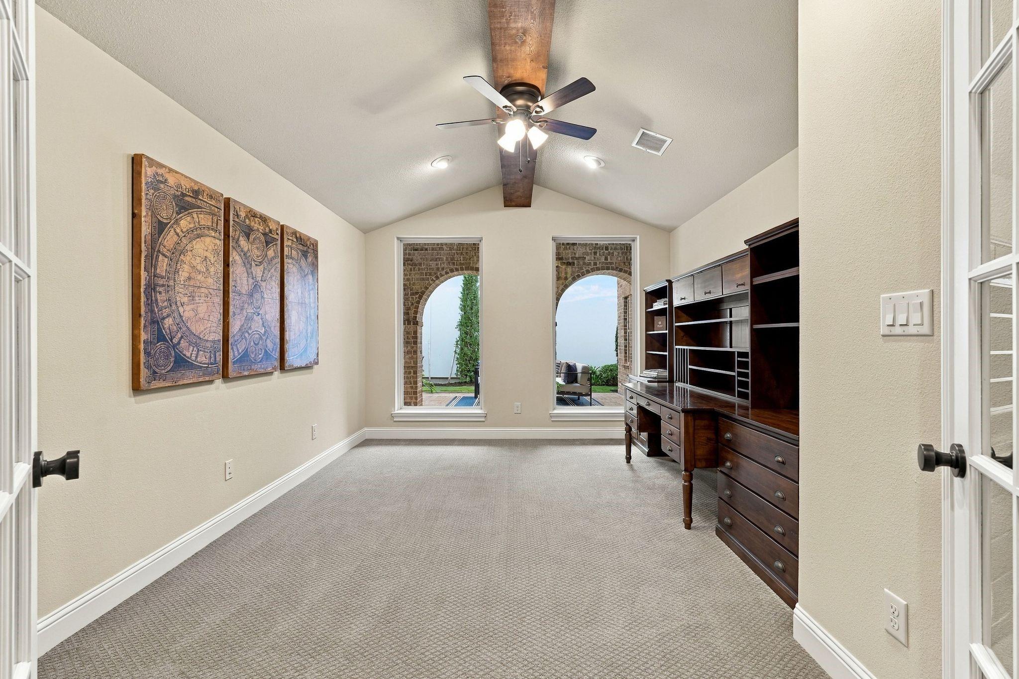 51 Woodglade Way
