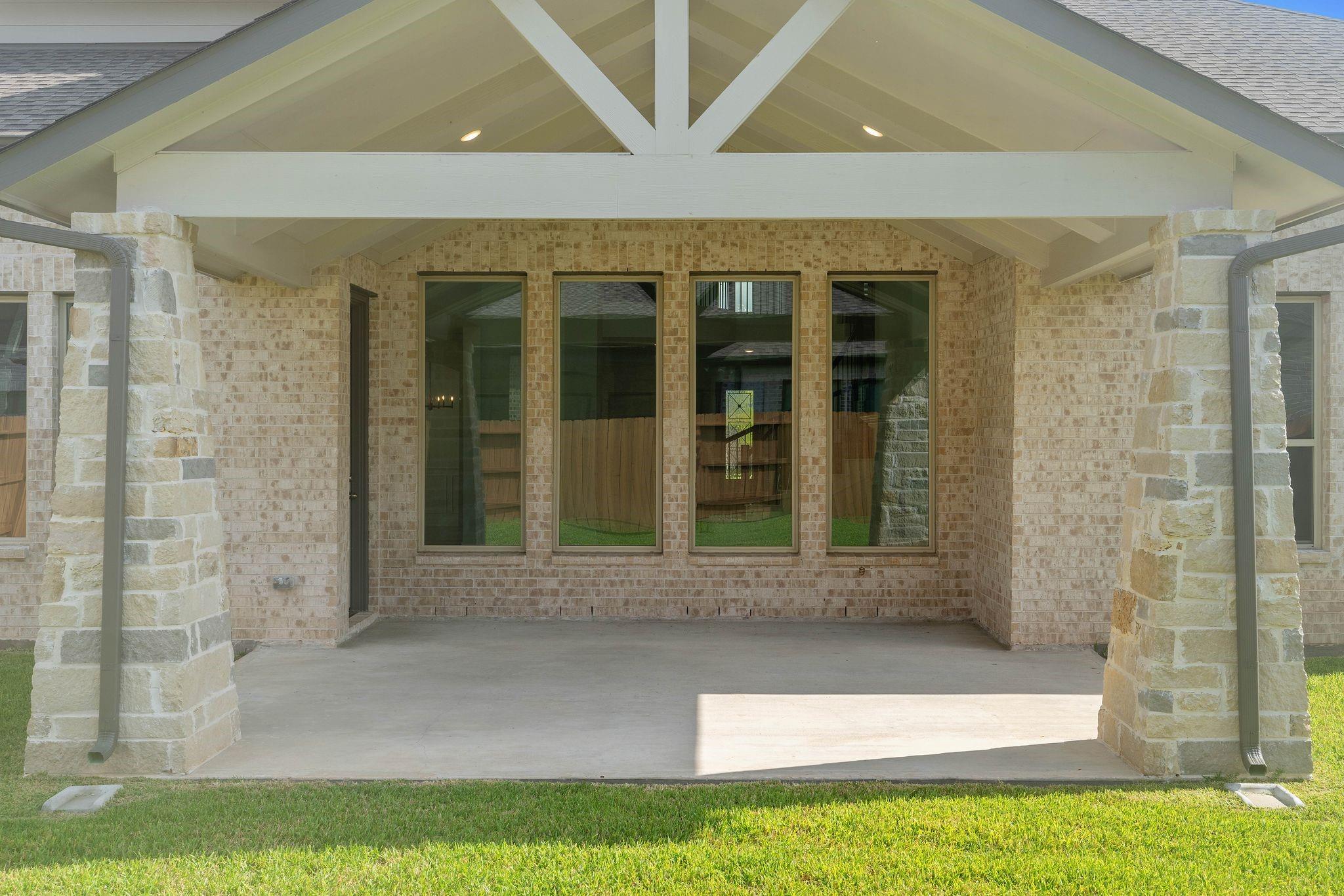 1025 Mission River Drive